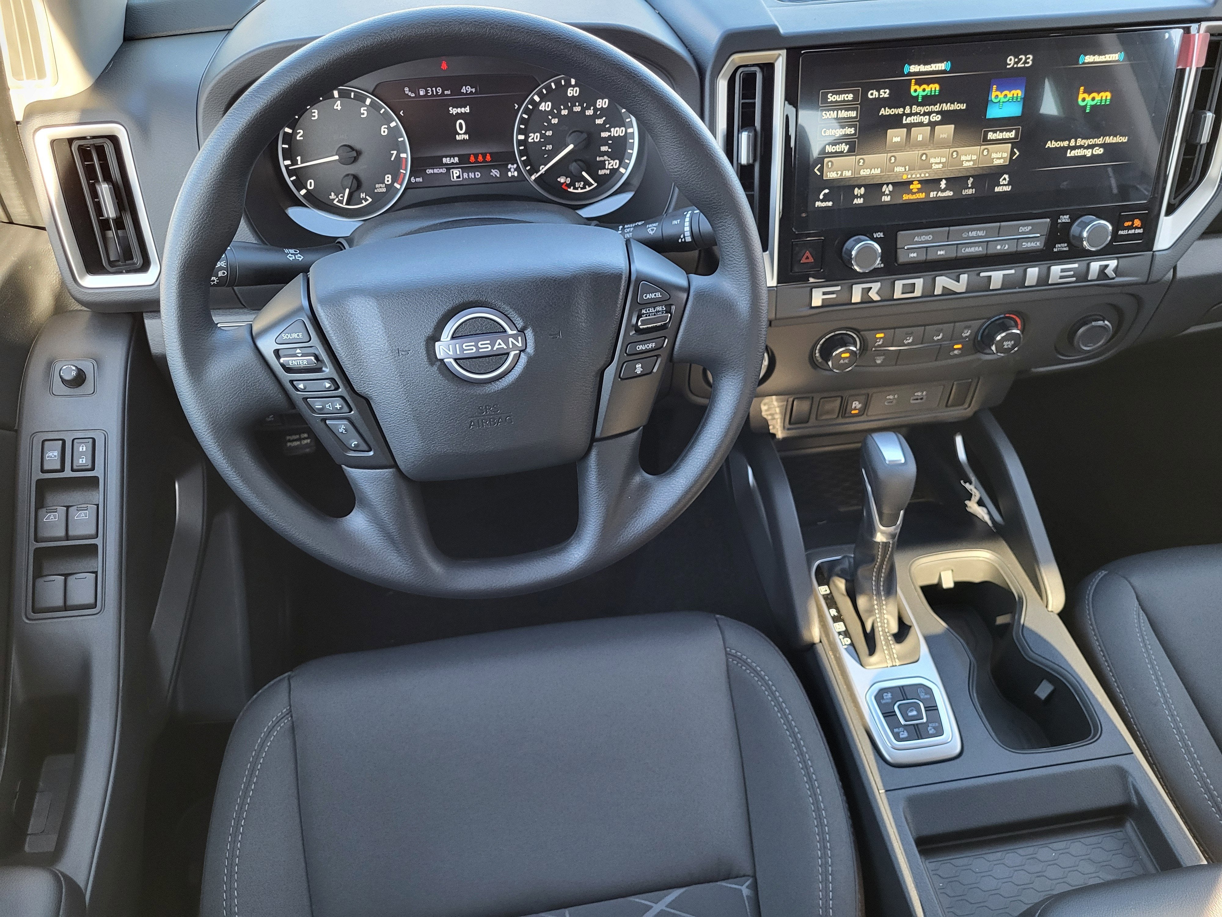 2026 Nissan Frontier Crew Cab 4x4 SV