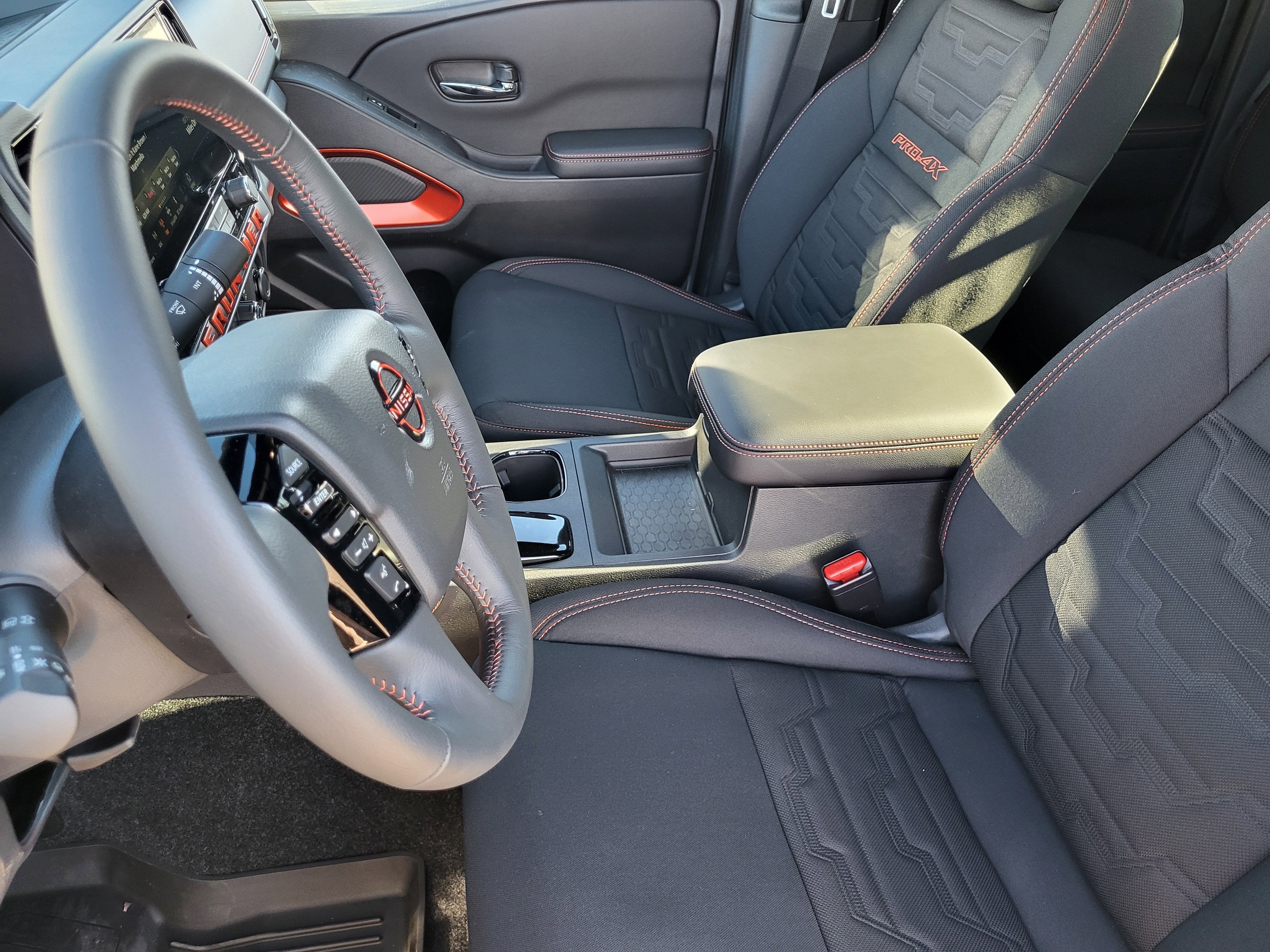 2025 Nissan Frontier Crew Cab 4x4 PRO-4X