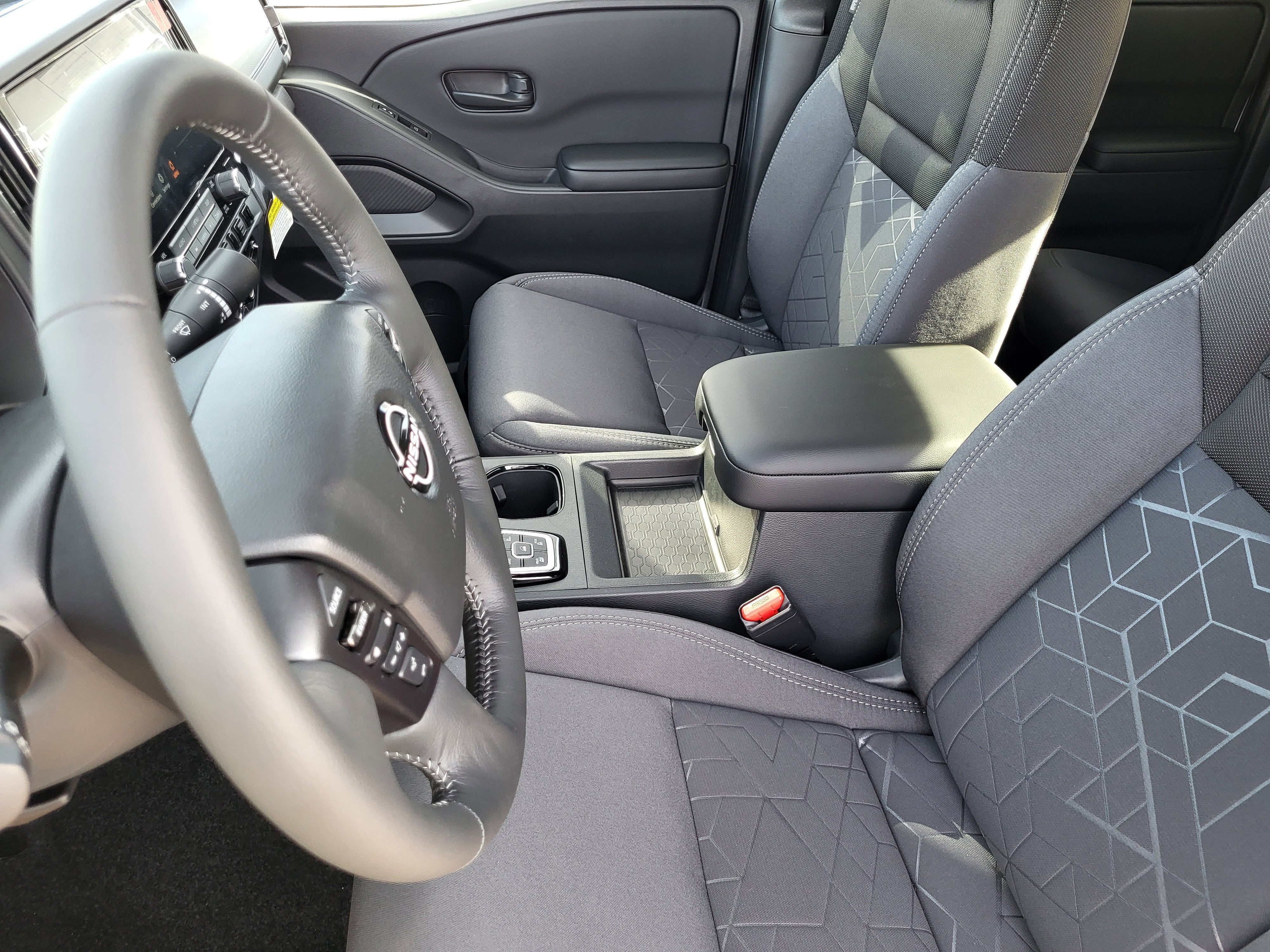 2026 Nissan Frontier Crew Cab 4x4 SV