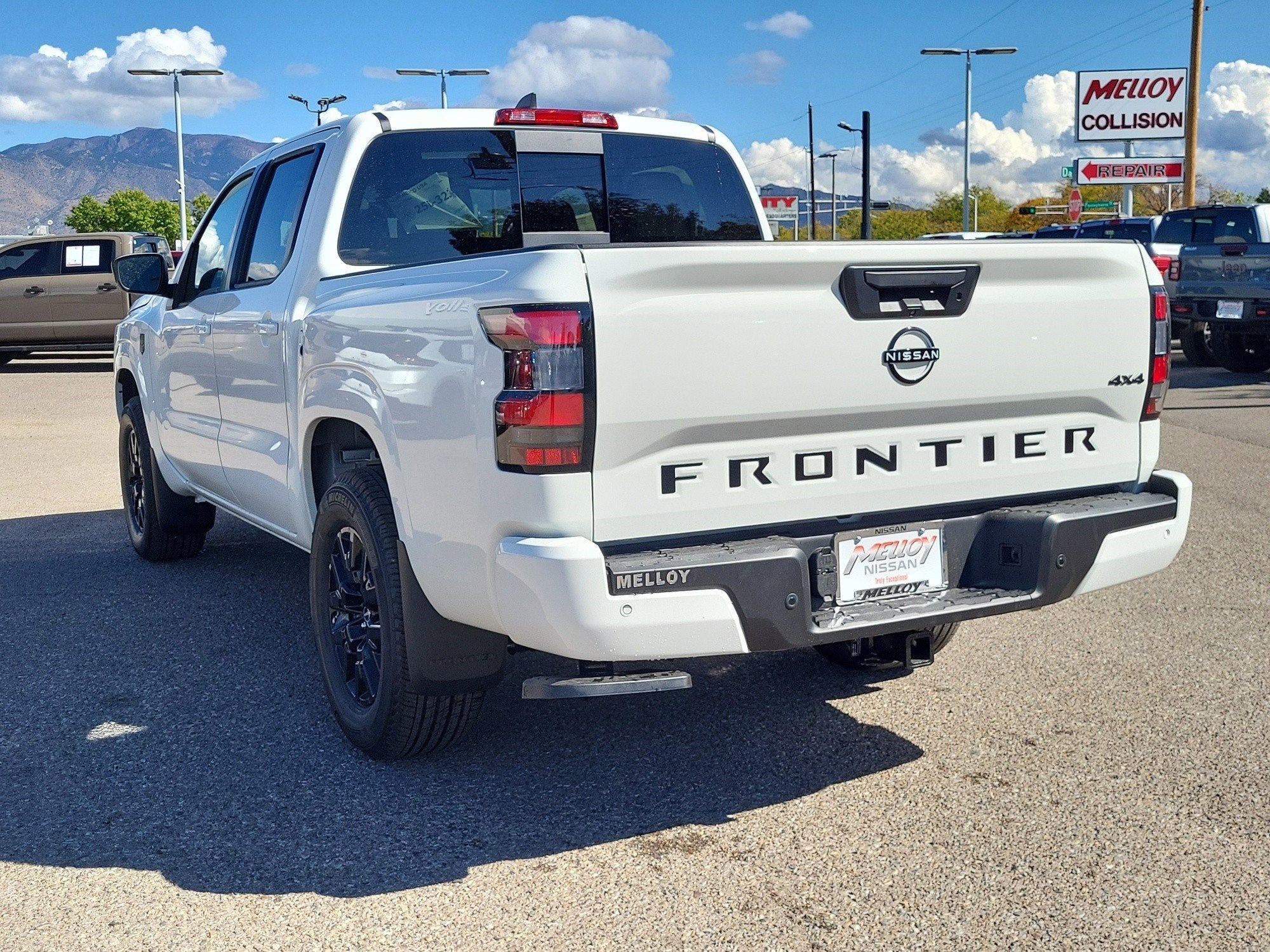 2026 Nissan Frontier Crew Cab 4x4 SV
