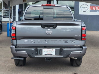 2027 Nissan Frontier Crew Cab 4x4 SV