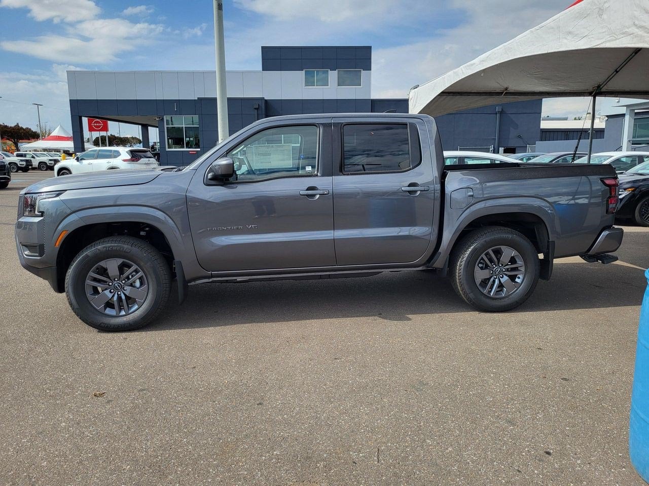 2027 Nissan Frontier Crew Cab 4x4 SV