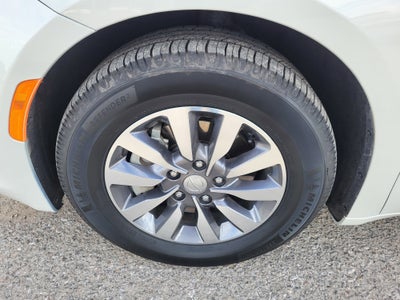 2020 Chrysler Pacifica Hybrid Limited