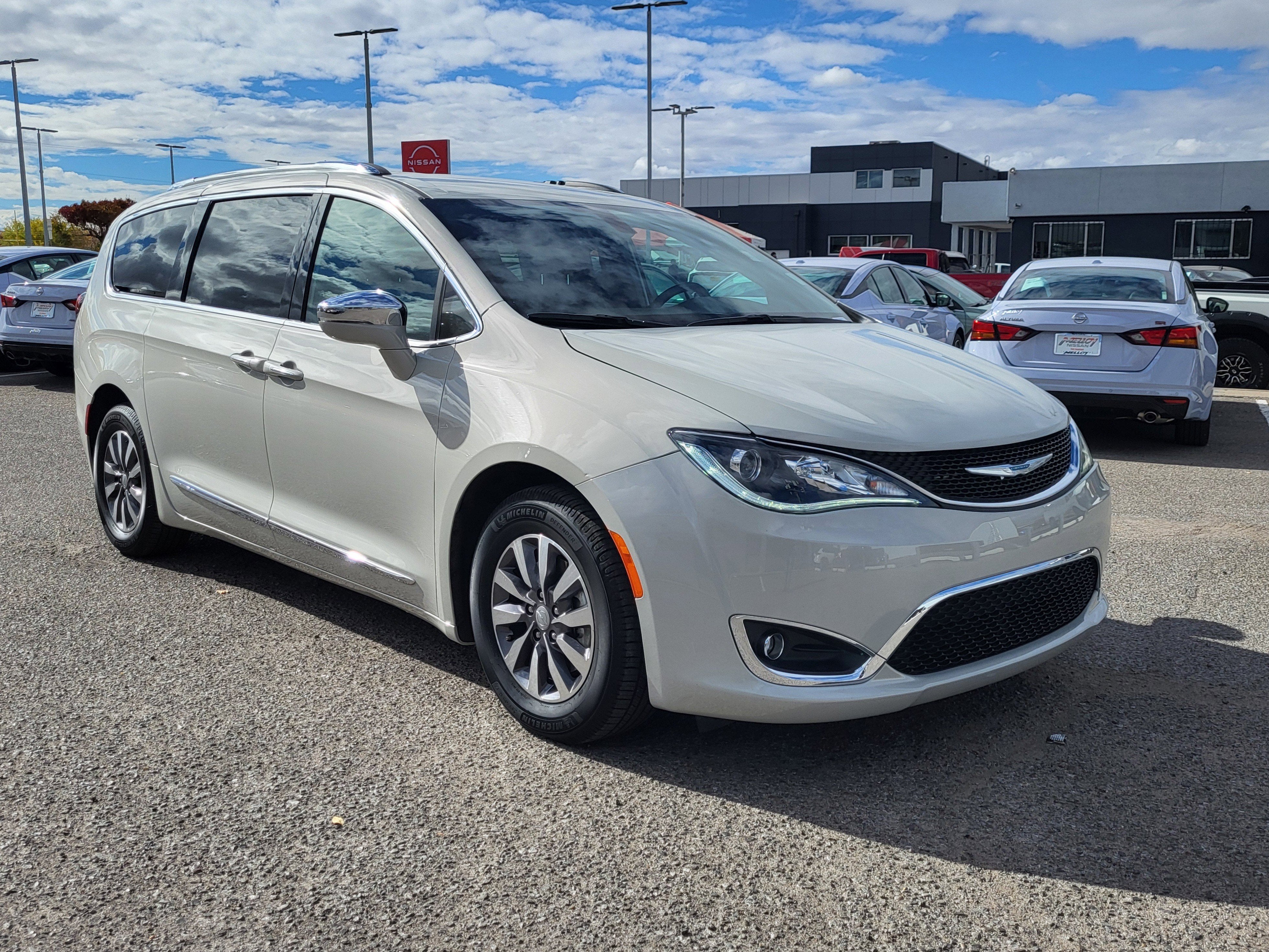 2020 Chrysler Pacifica Hybrid Limited