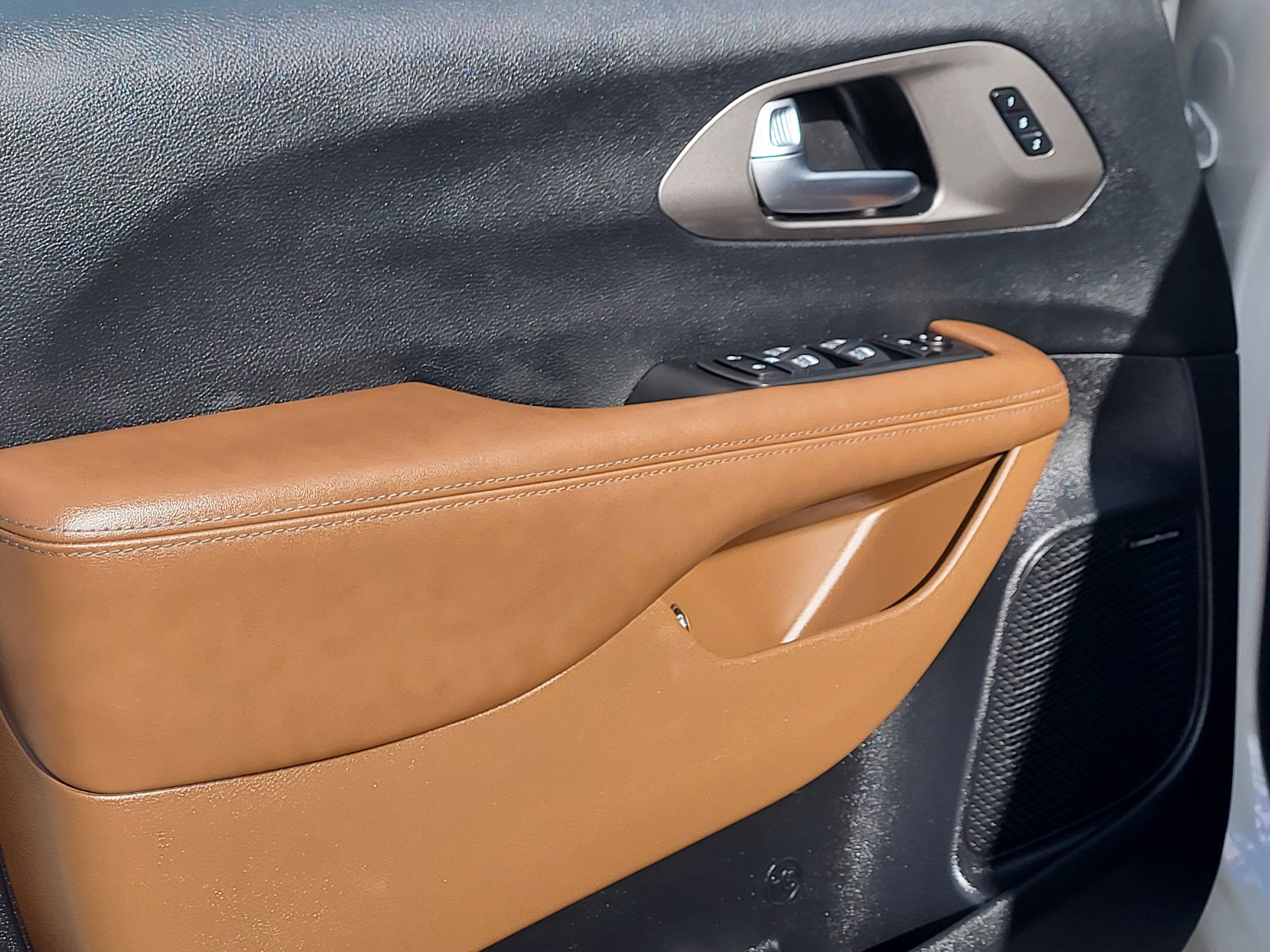 2020 Chrysler Pacifica Hybrid Limited