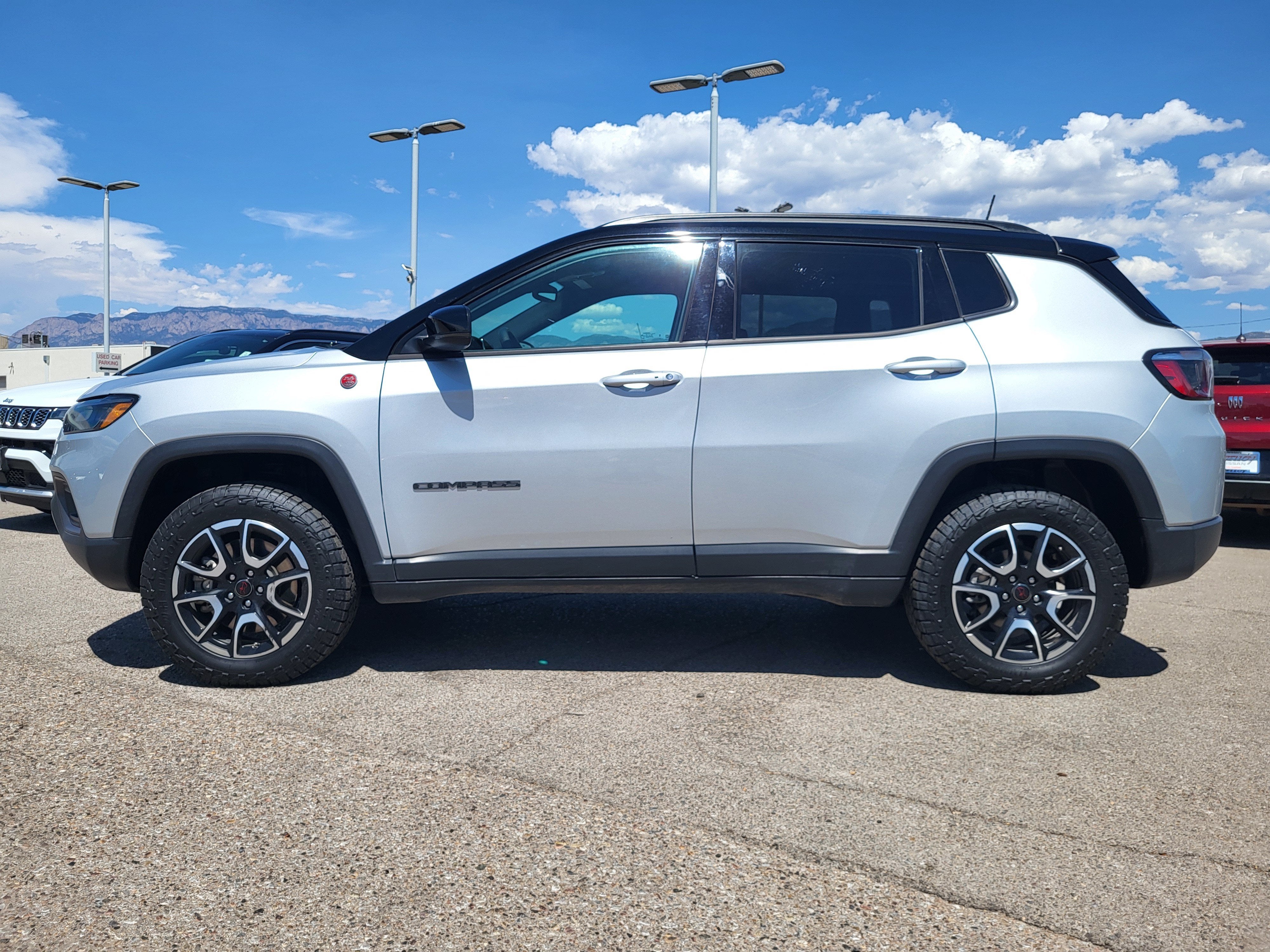 2025 Jeep Compass Trailhawk
