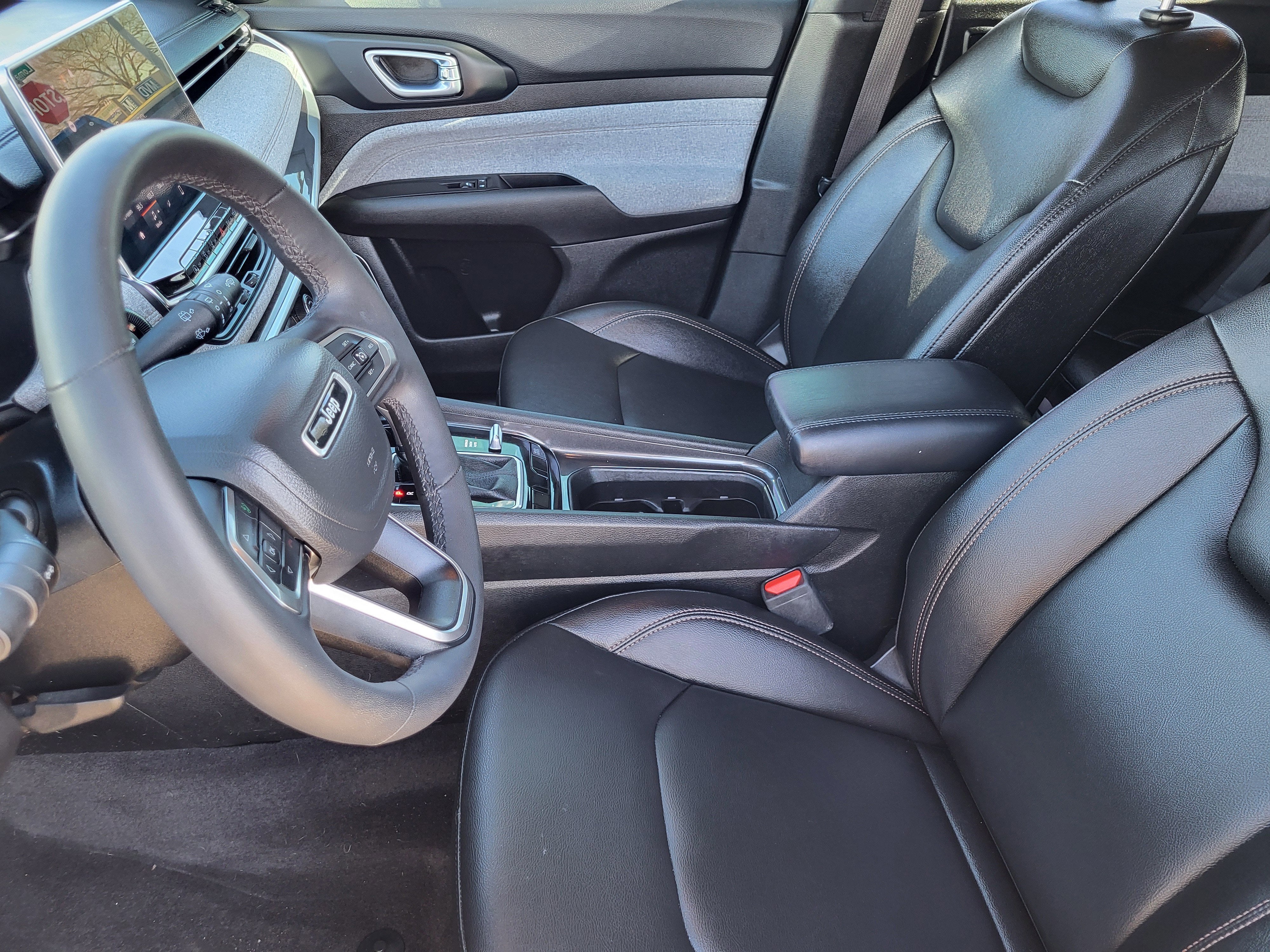 2023 Jeep Compass Latitude Lux