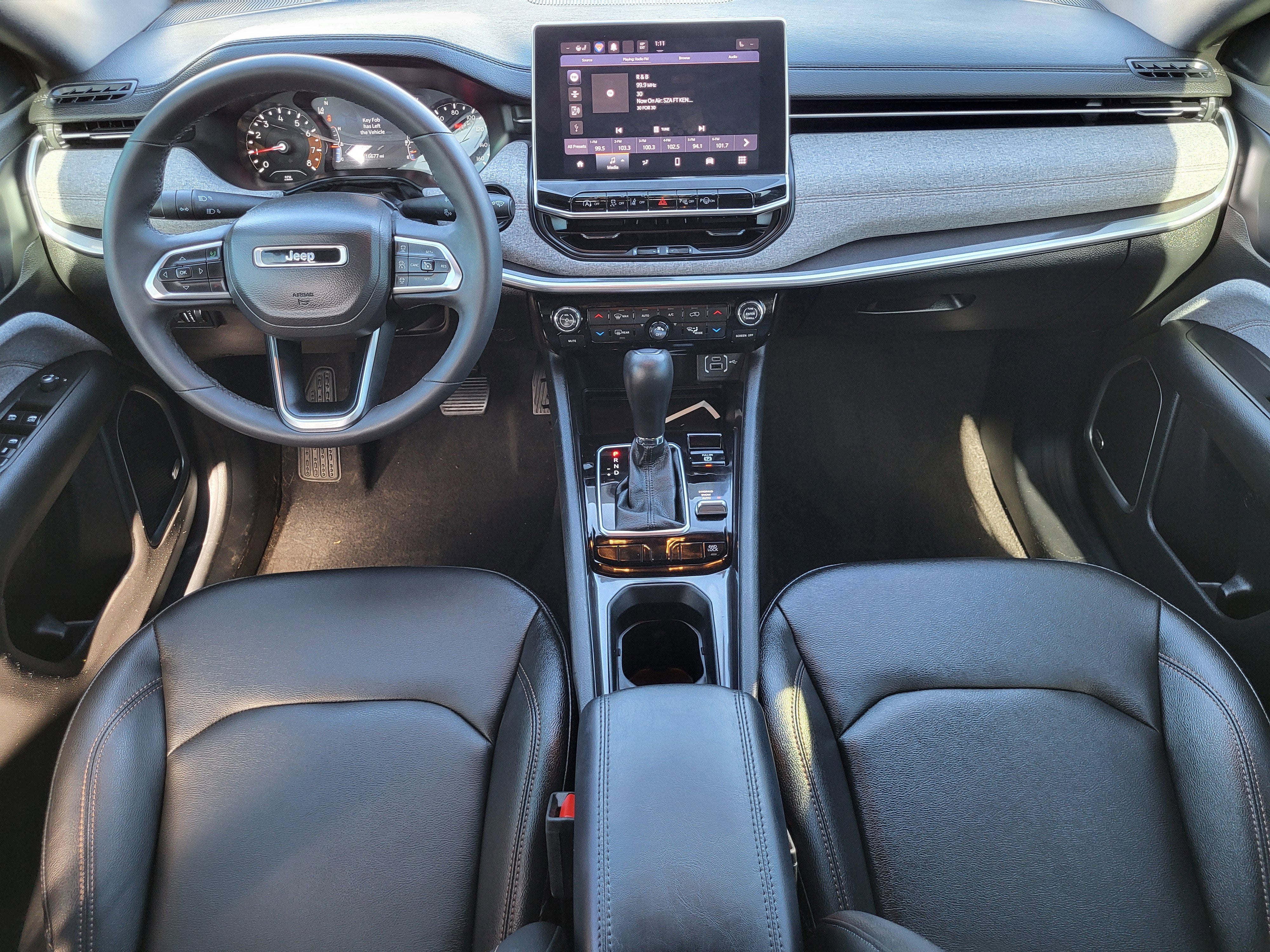 2023 Jeep Compass Latitude Lux