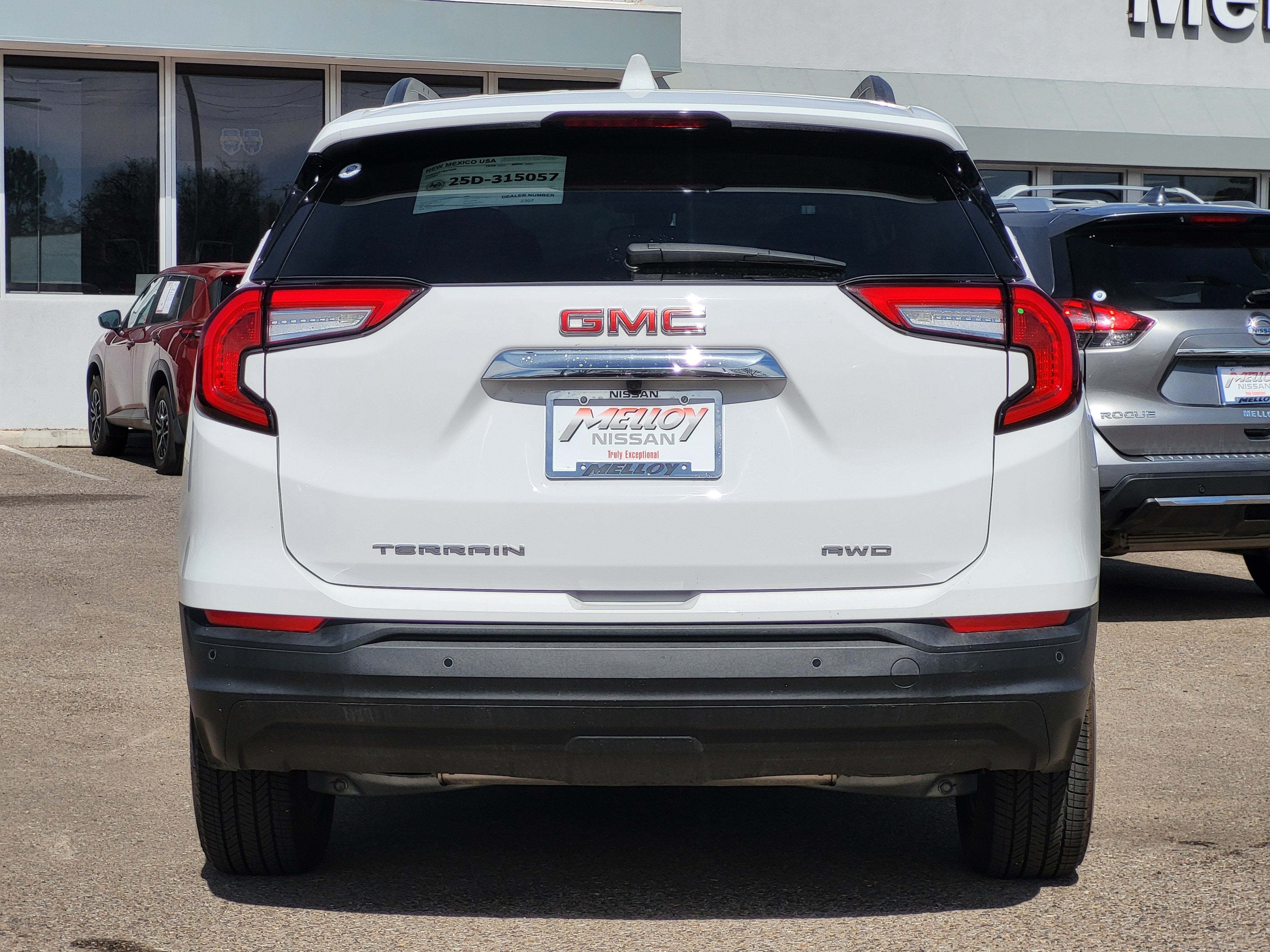 2023 GMC Terrain SLE