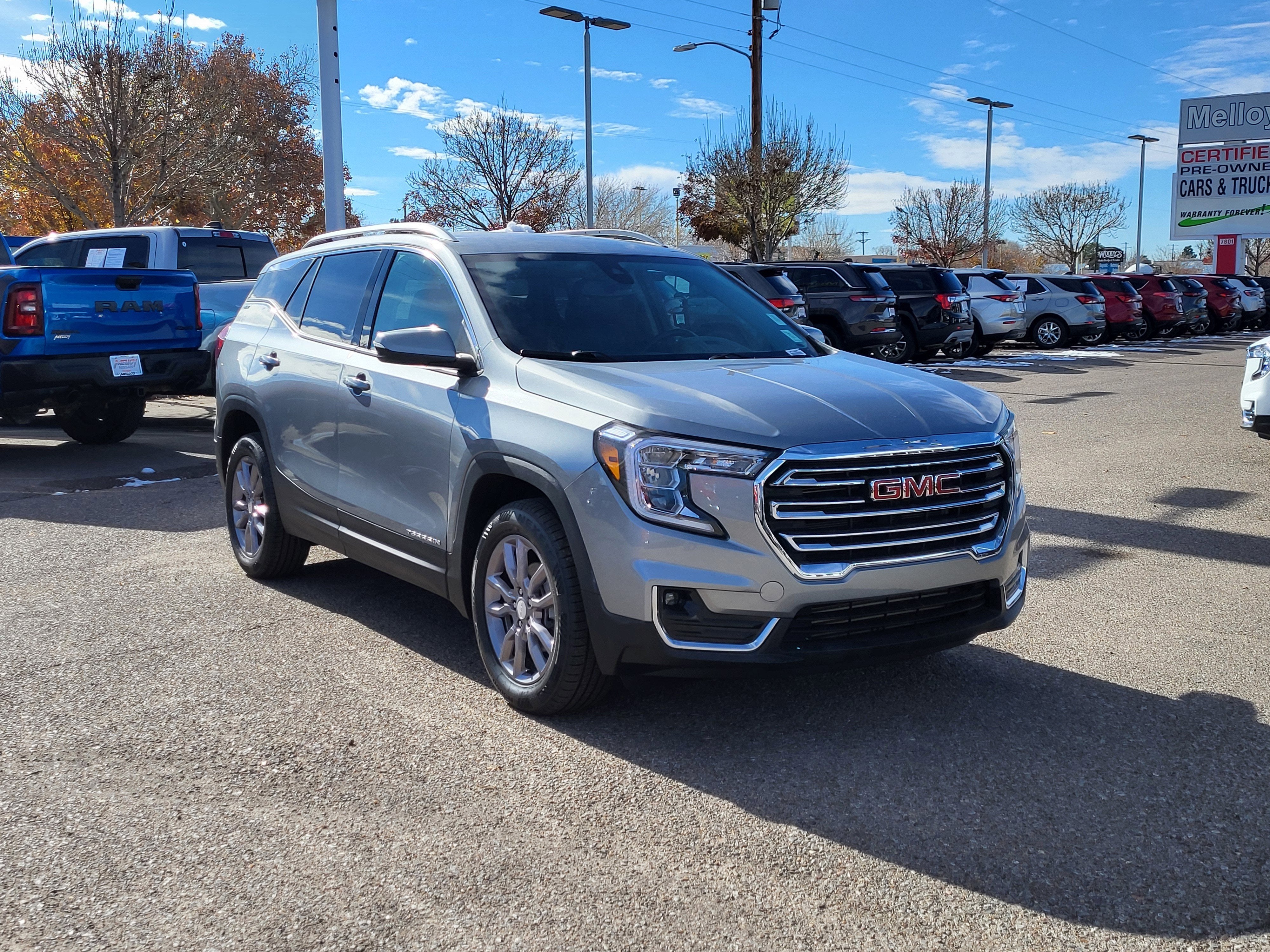 2024 GMC Terrain SLT