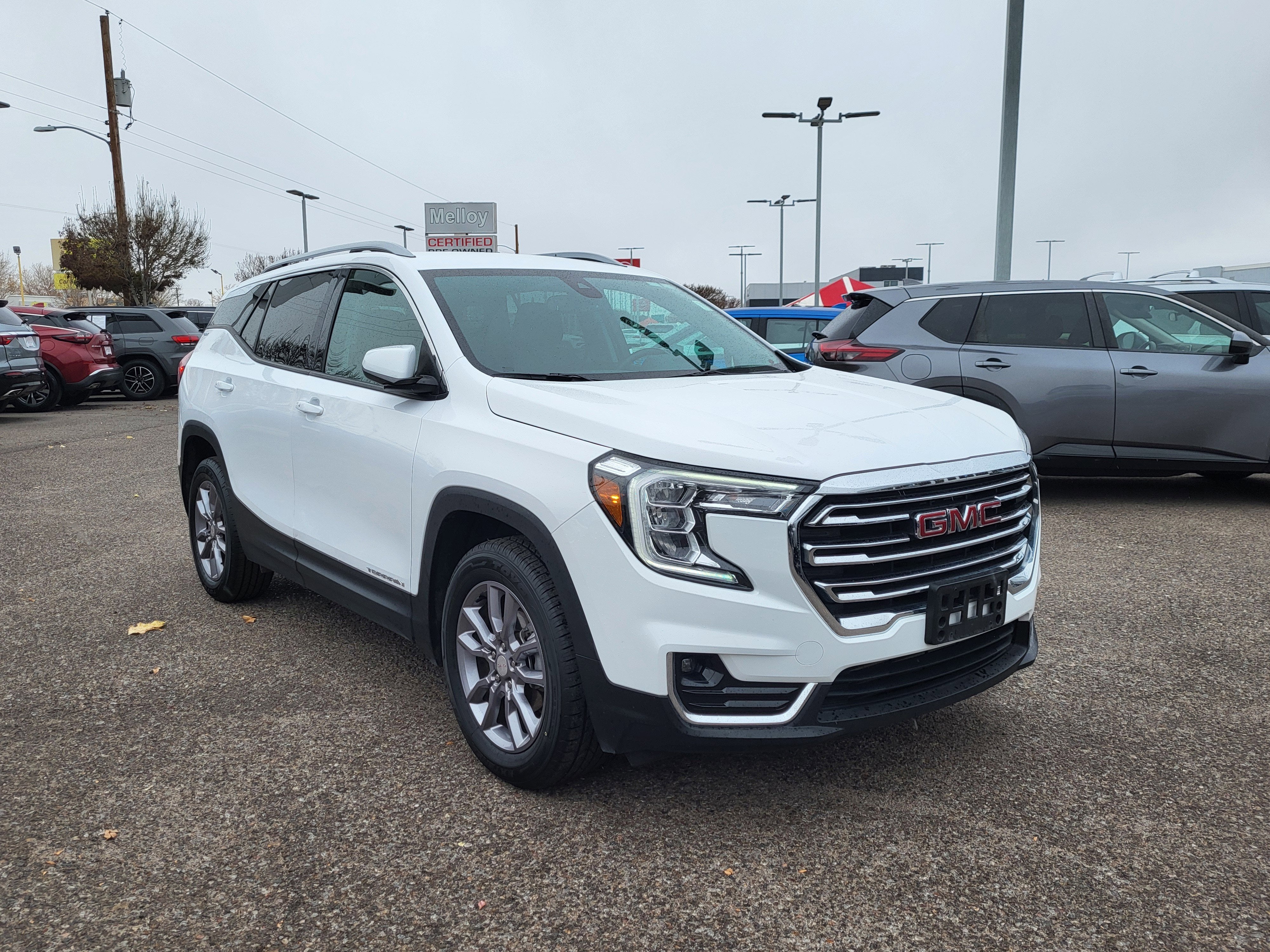 2024 GMC Terrain SLT