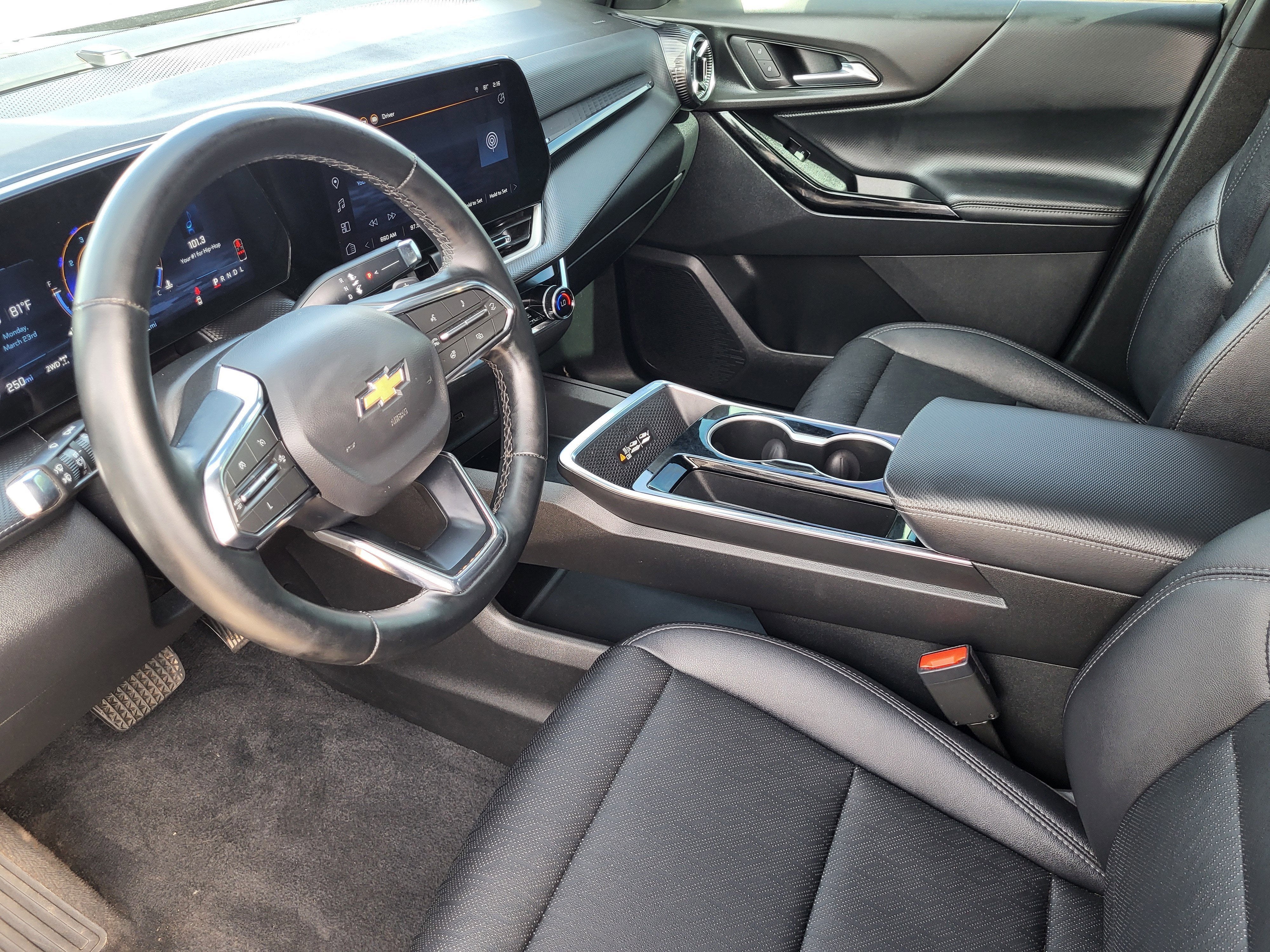 2025 Chevrolet Equinox AWD LT