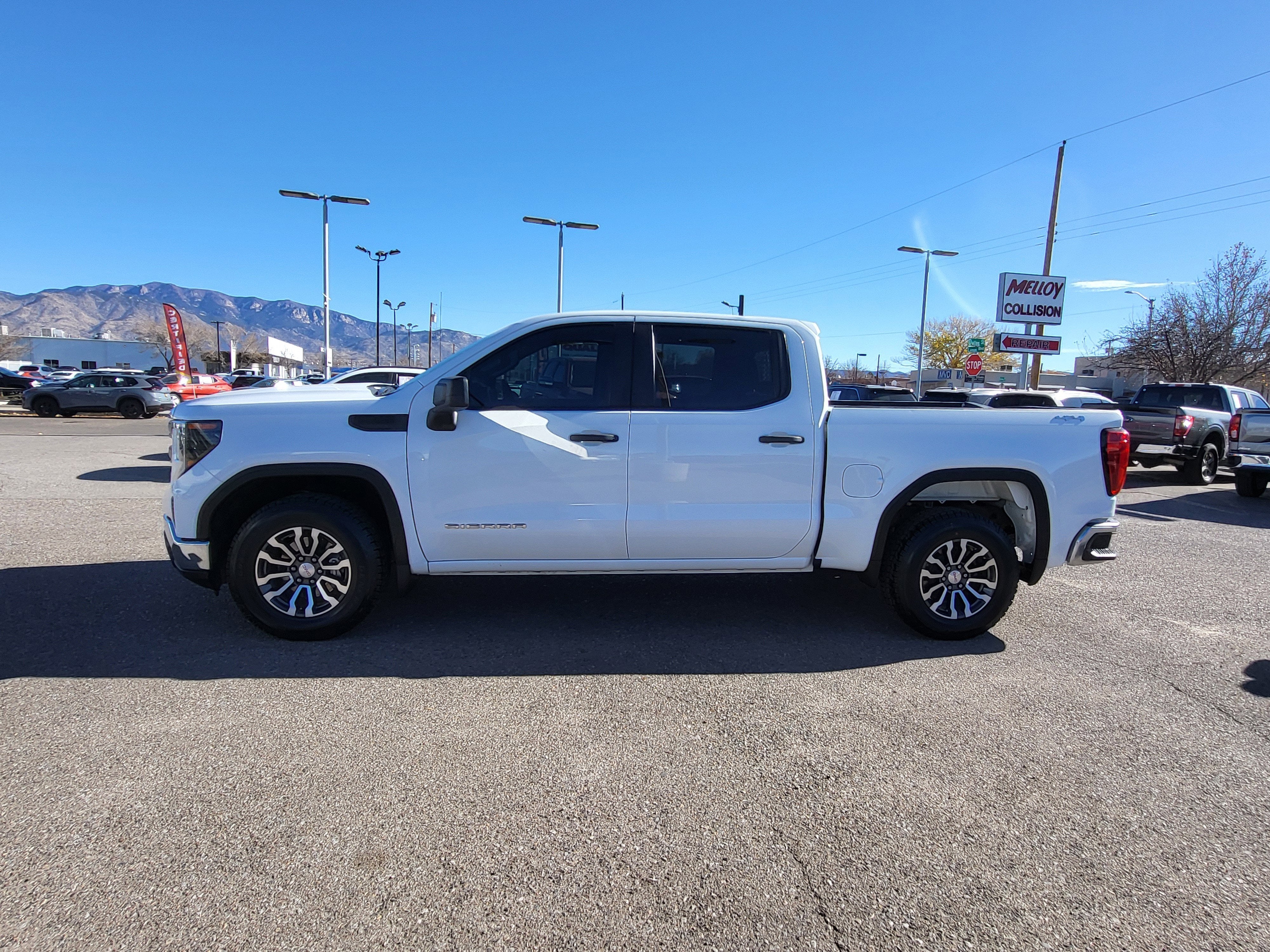 2023 GMC Sierra 1500 Pro