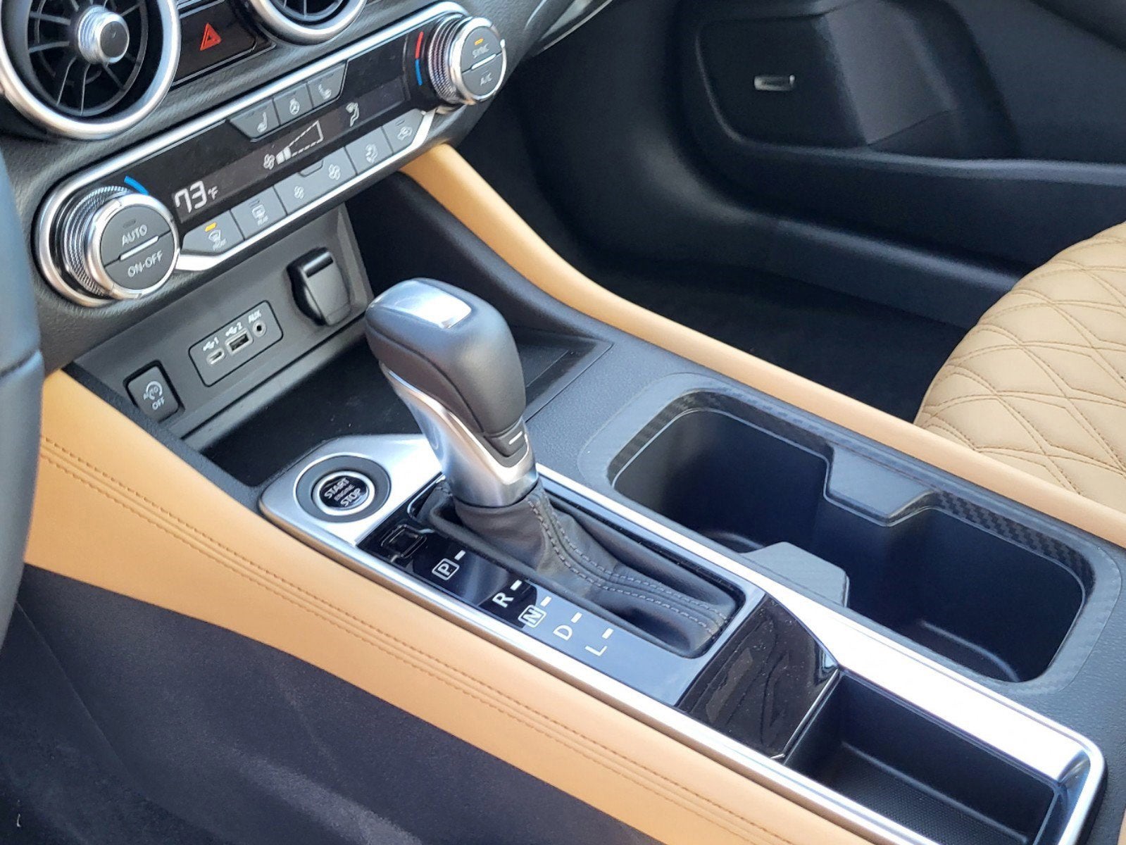 2025 Nissan Sentra SV CVT