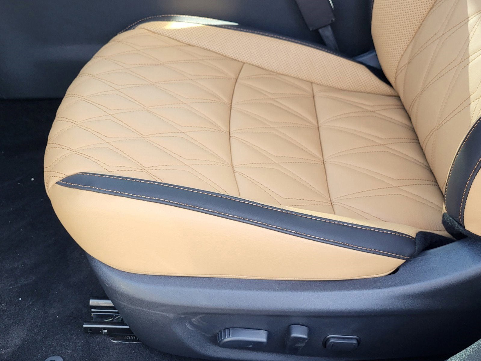 2025 Nissan Sentra SV CVT