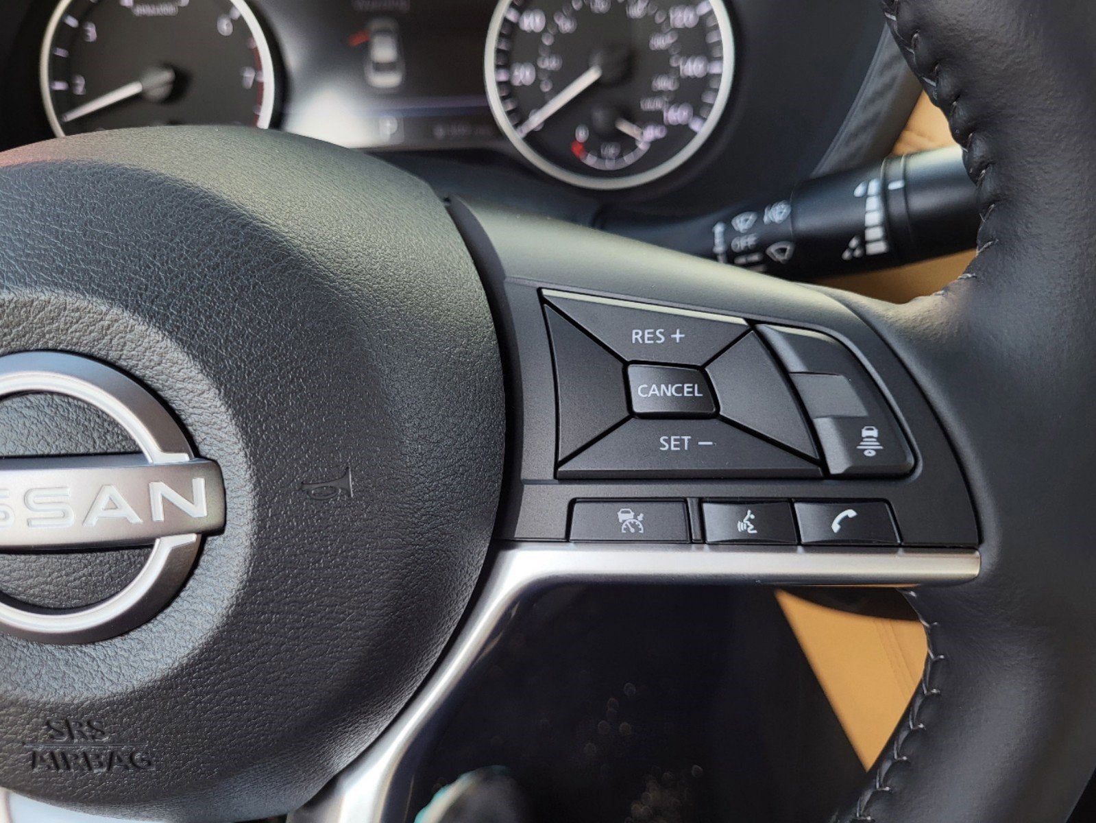 2025 Nissan Sentra SV CVT