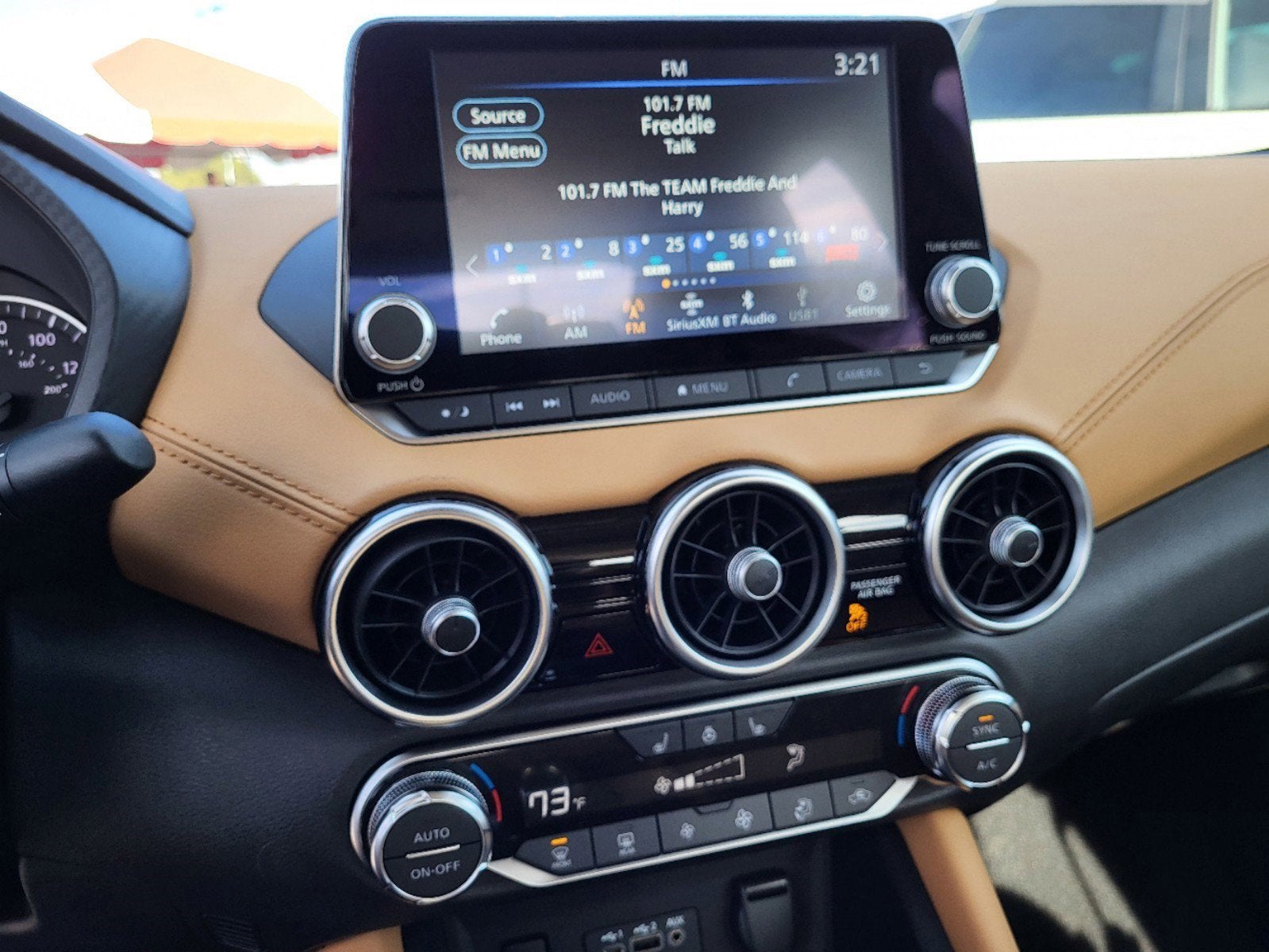 2025 Nissan Sentra SV CVT