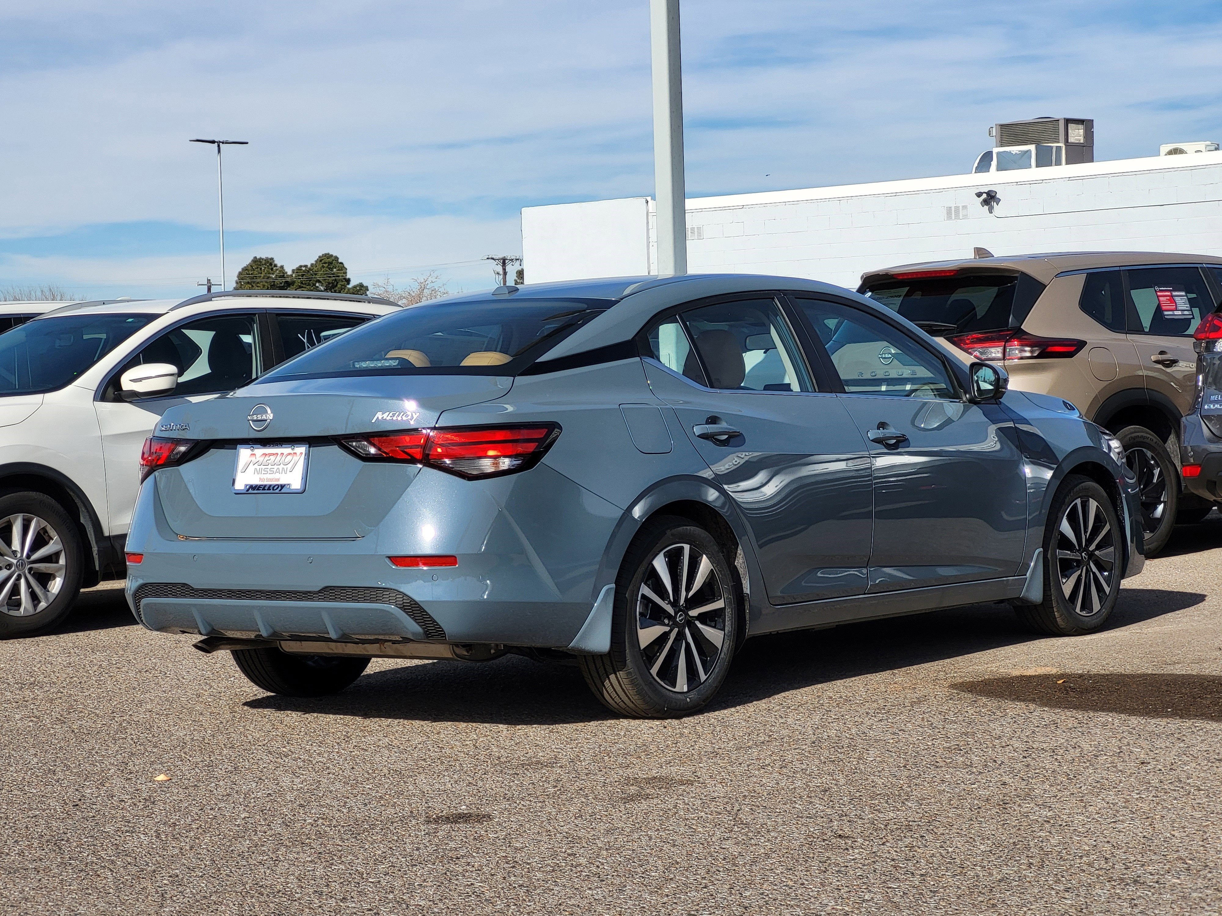 2025 Nissan Sentra SV CVT