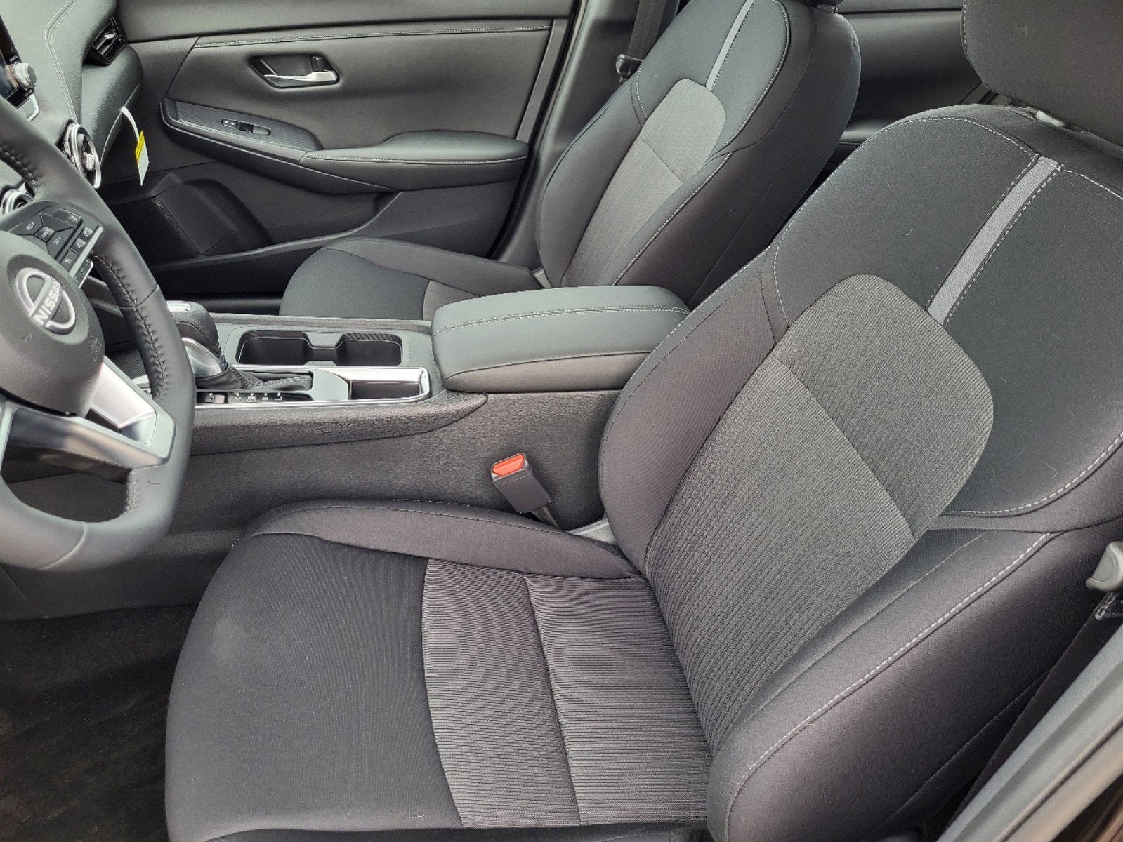 2025 Nissan Sentra SV CVT