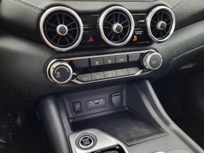 2025 Nissan Sentra SV CVT