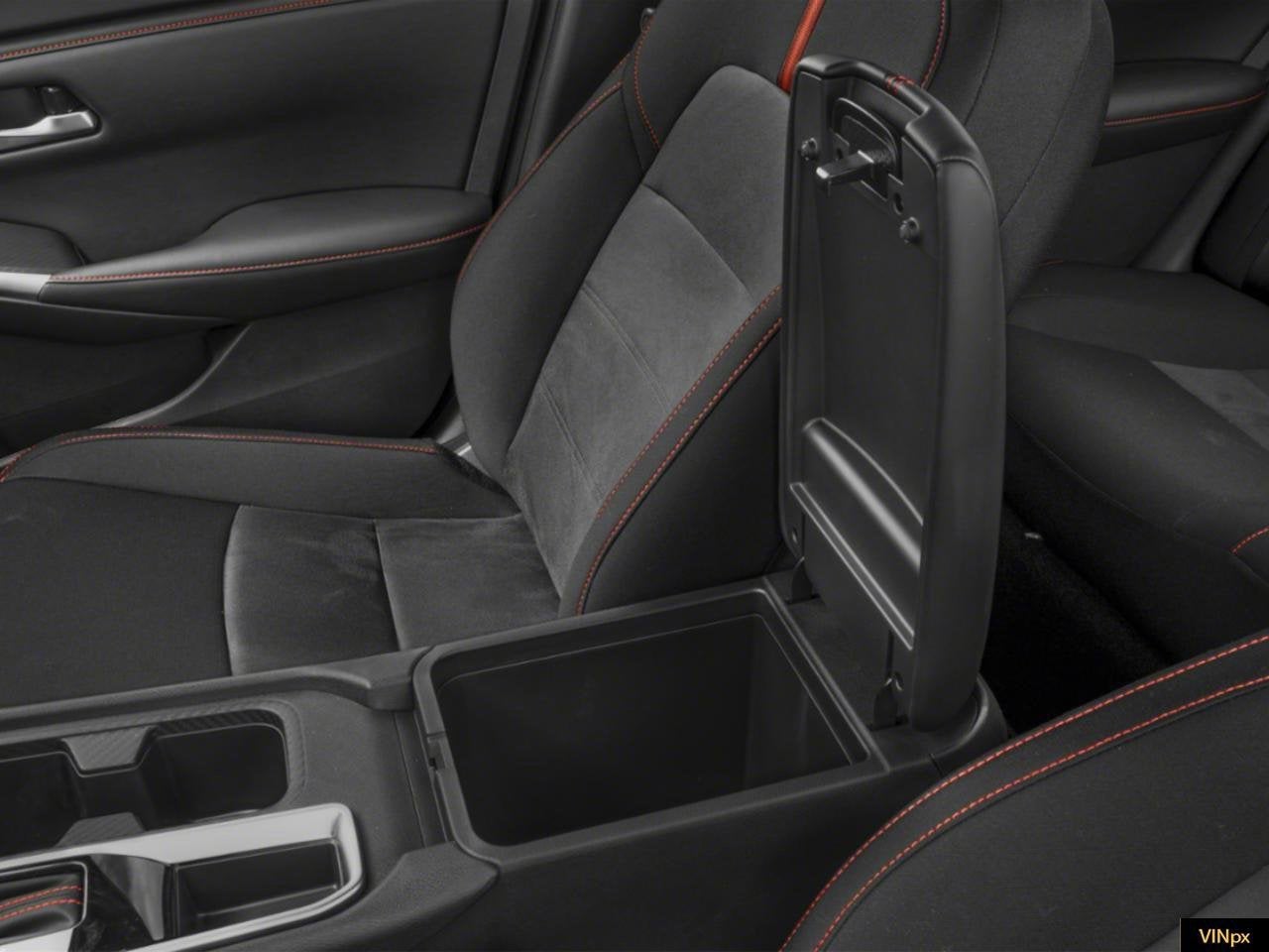 2025 Nissan Sentra SR CVT