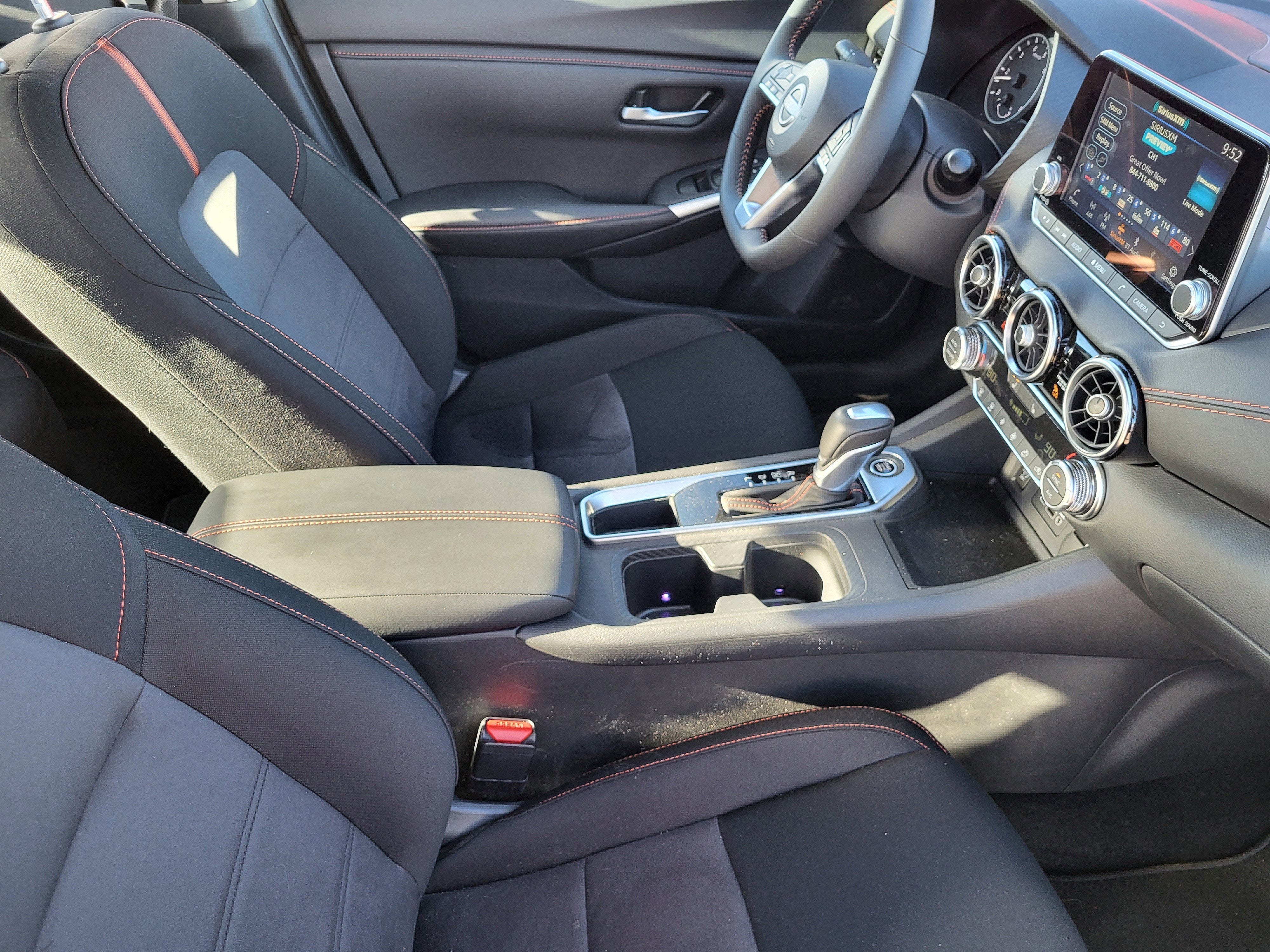 2025 Nissan Sentra SR CVT