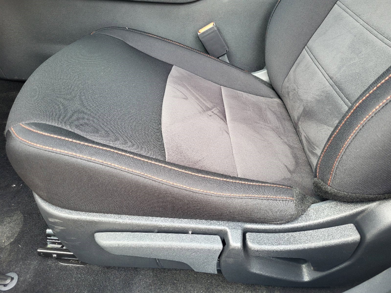 2025 Nissan Sentra SR CVT