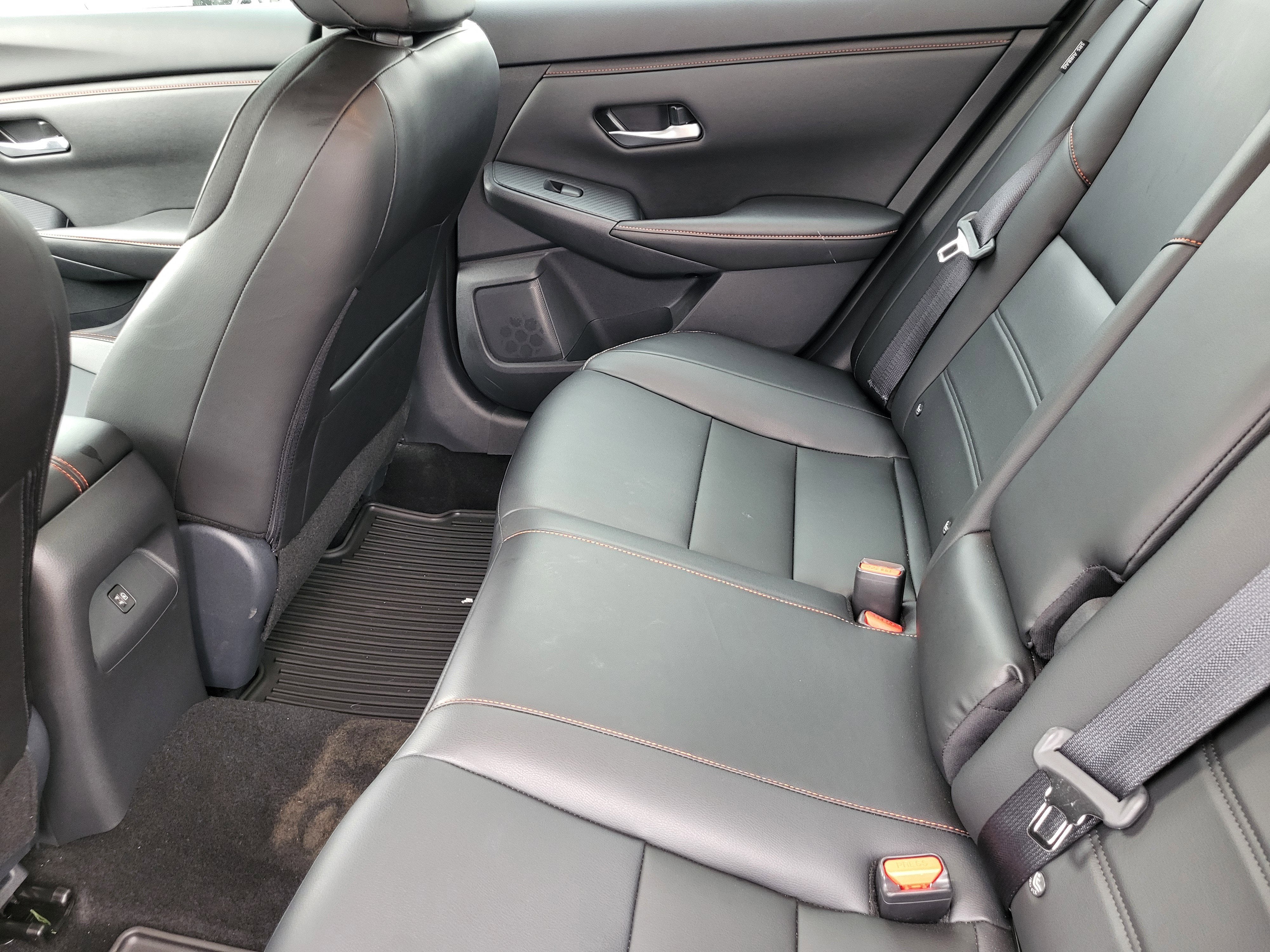 2025 Nissan Sentra SR CVT