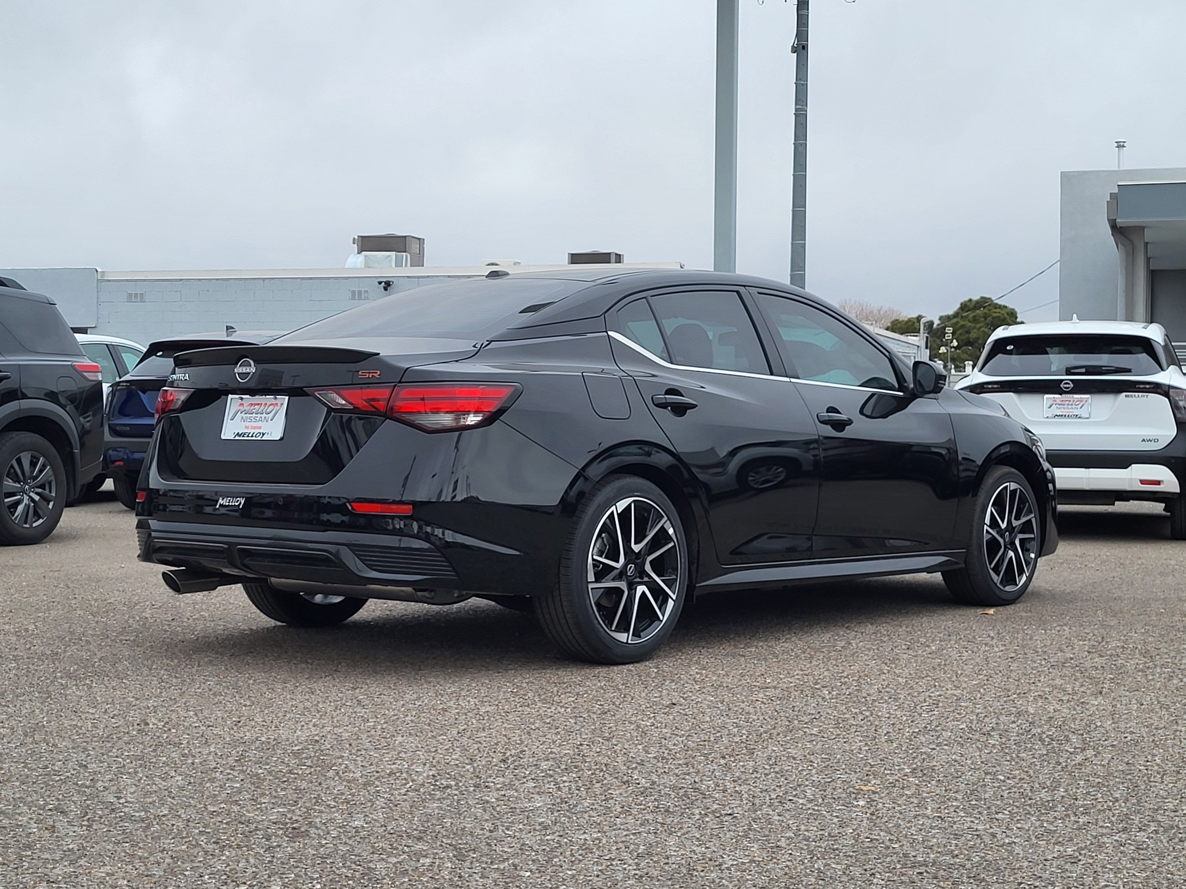 2025 Nissan Sentra SR CVT