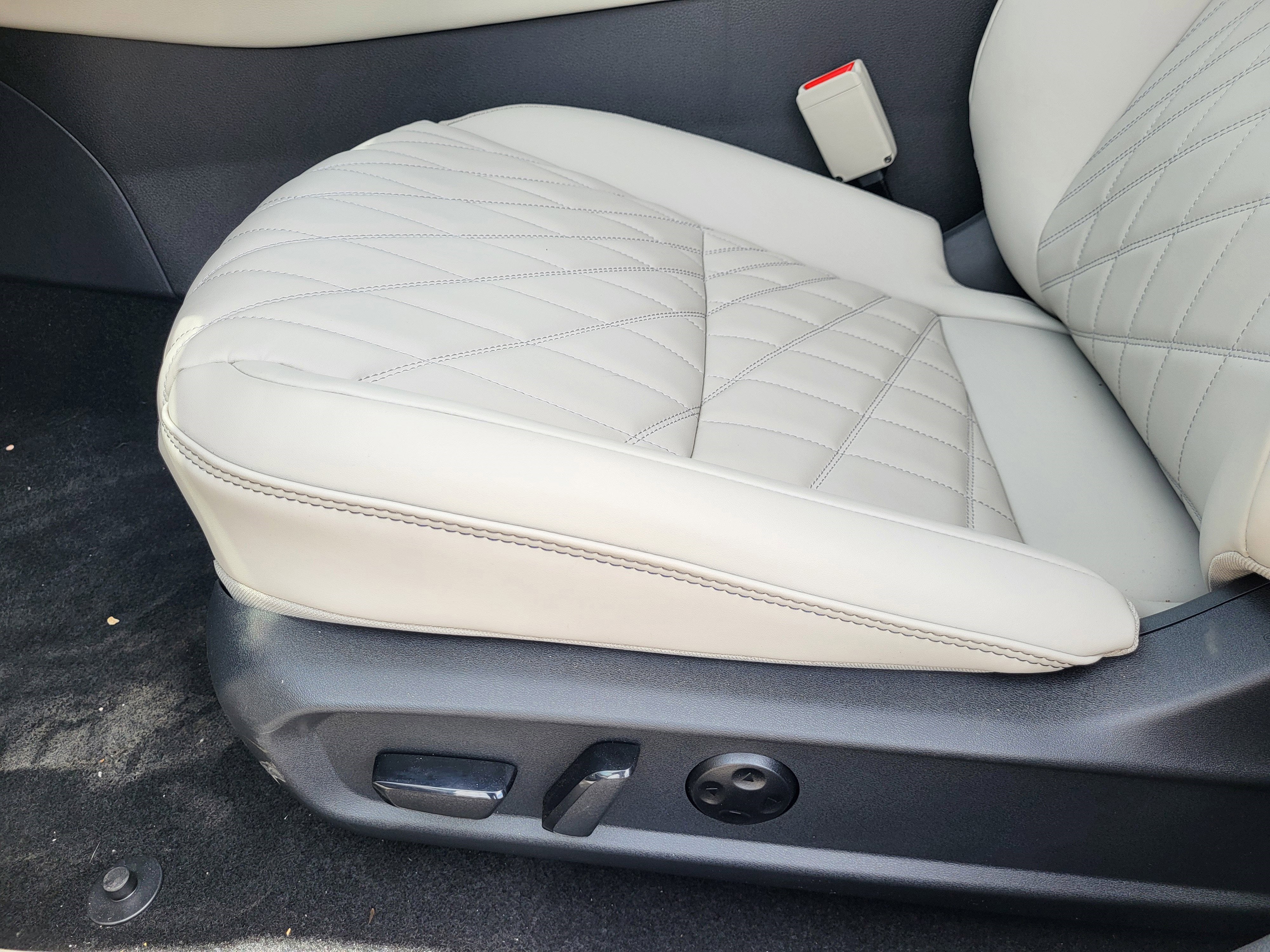 2026 Nissan Sentra SL Sedan *Ltd Avail*