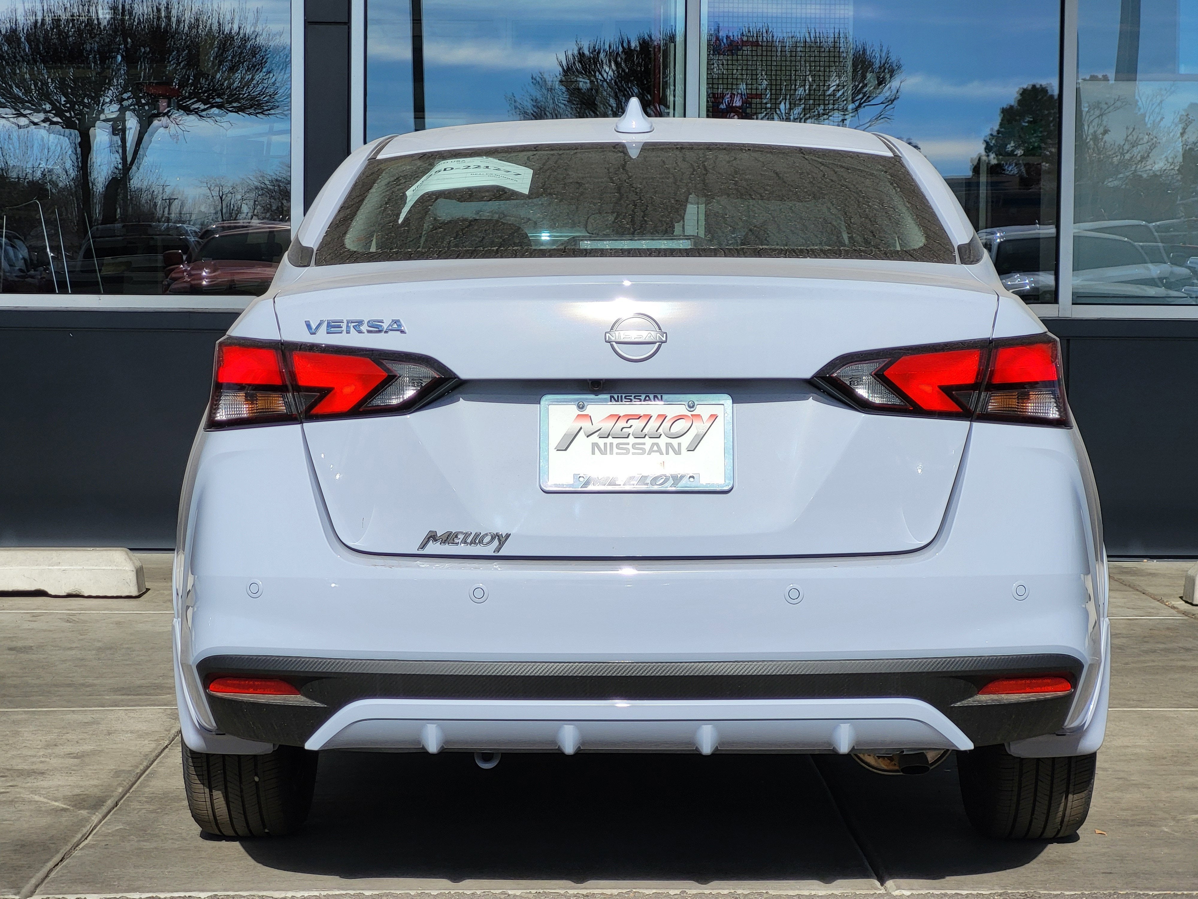 2025 Nissan Versa SV CVT