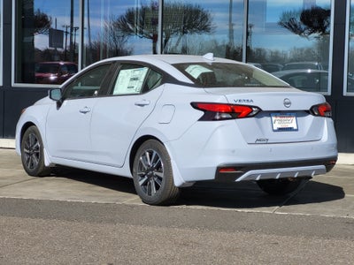 2025 Nissan Versa SV CVT