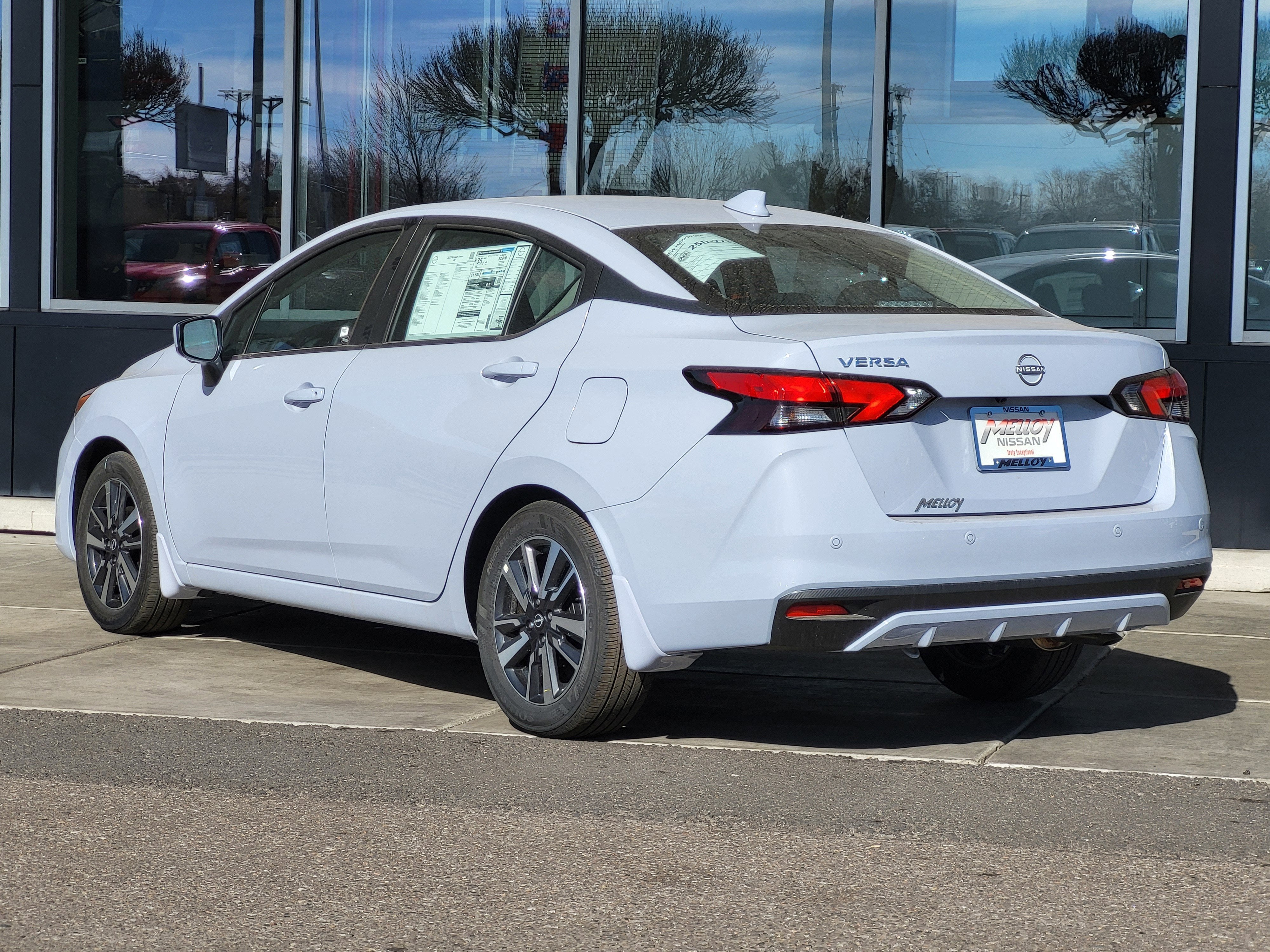 2025 Nissan Versa SV CVT