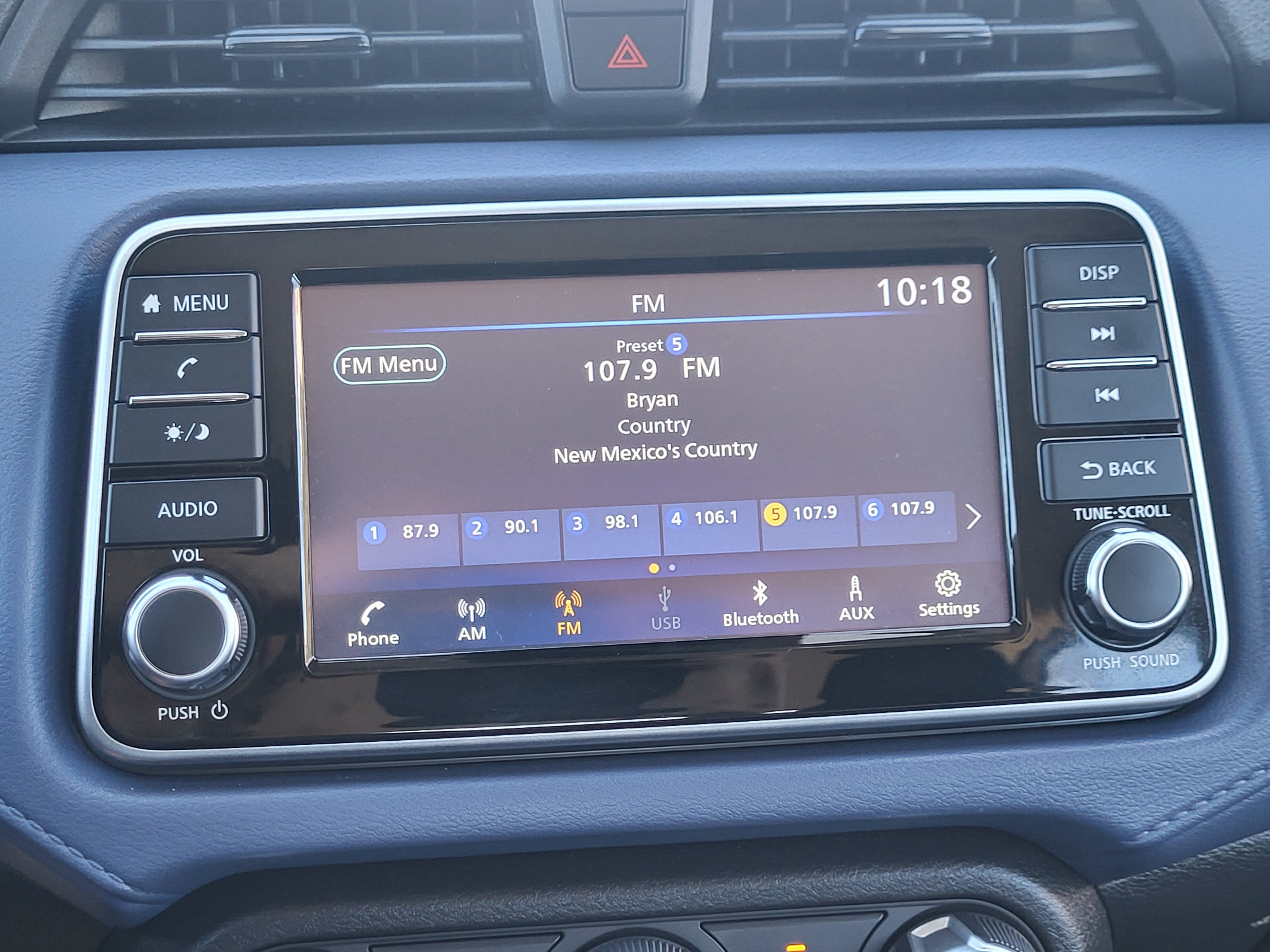 2024 Nissan Versa SV