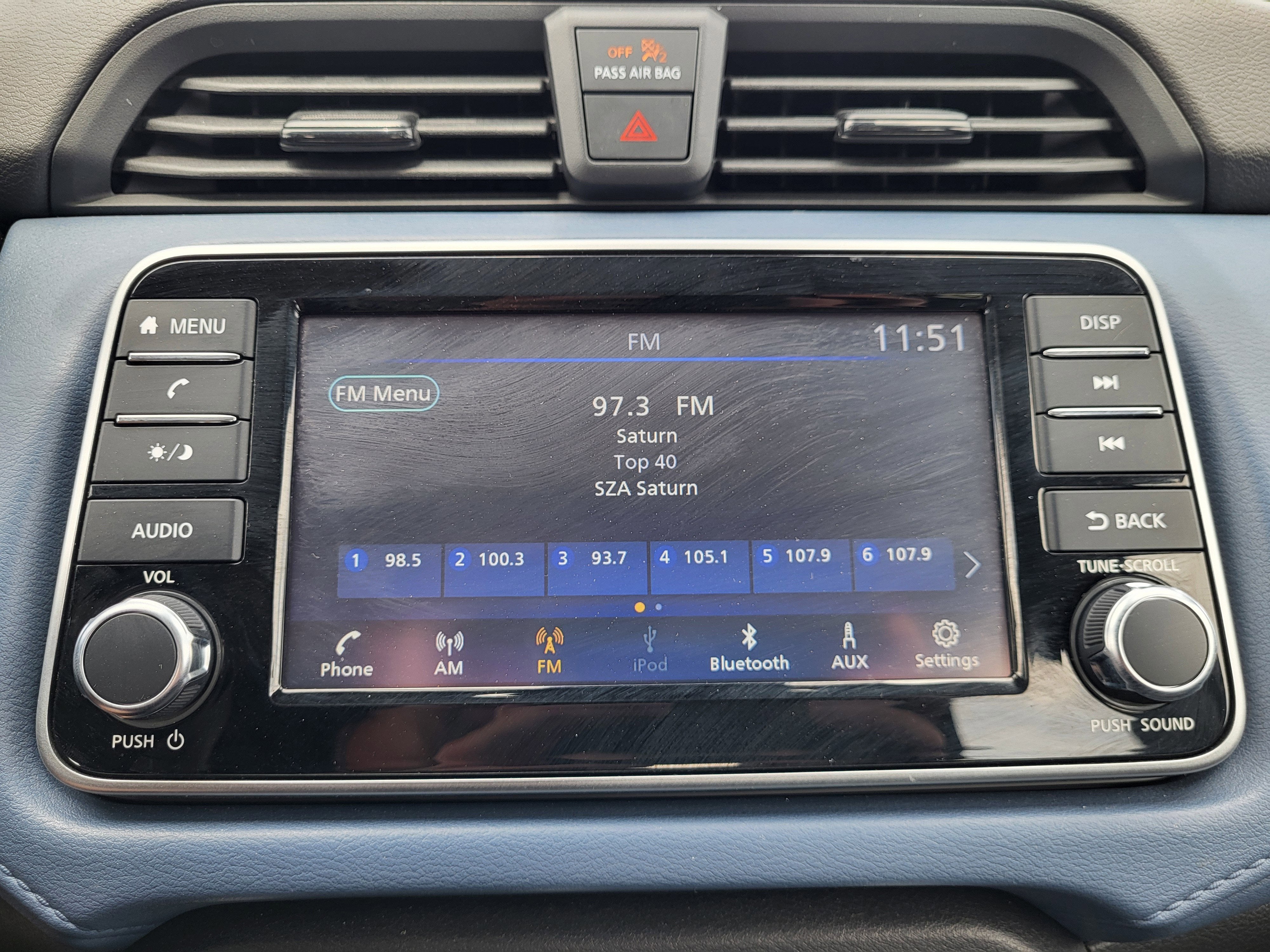 2025 Nissan Versa SV