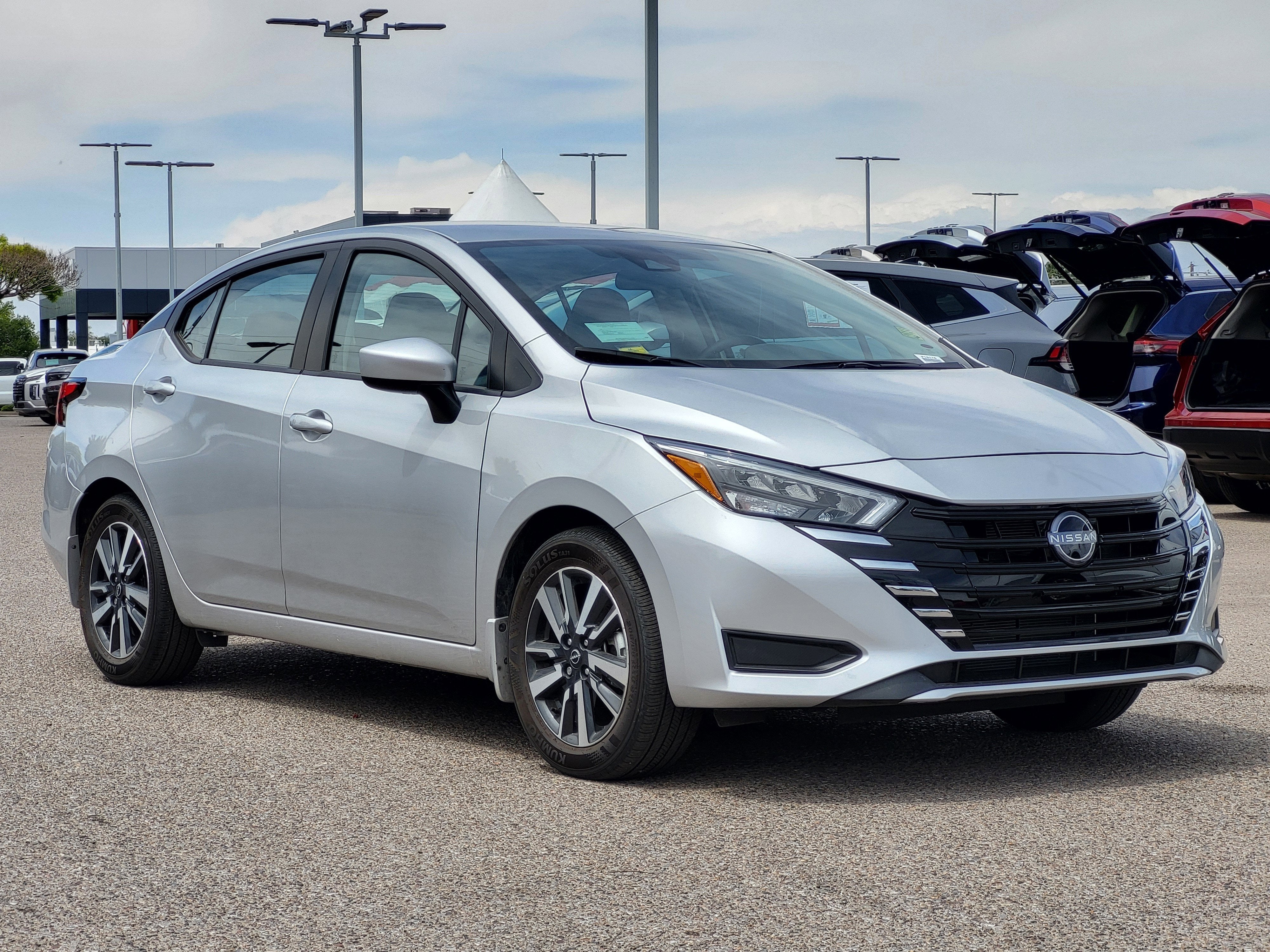2025 Nissan Versa SV