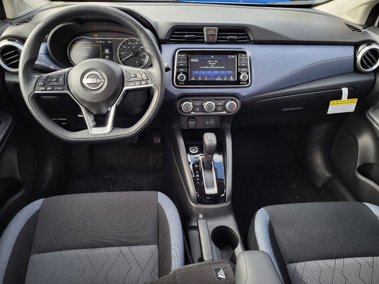 2025 Nissan Versa SV CVT