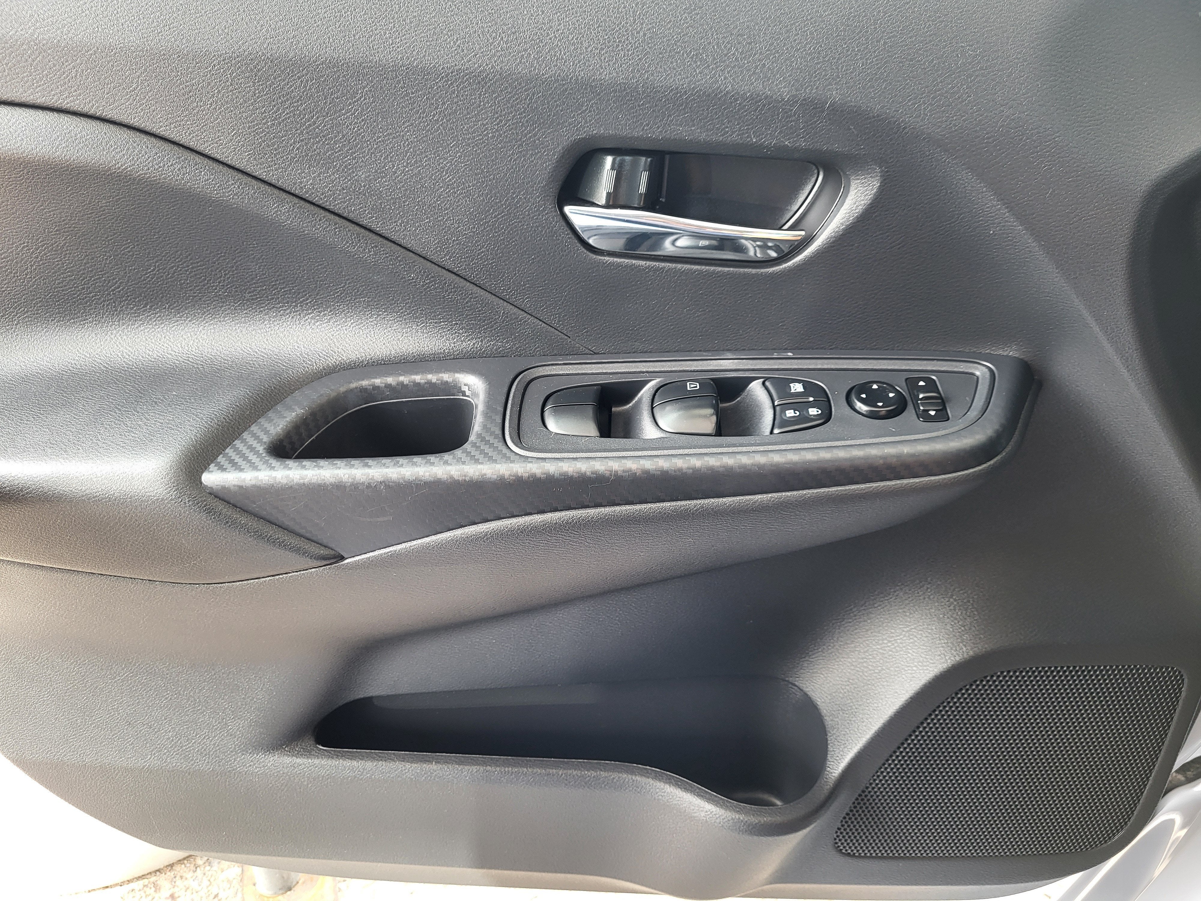 2024 Nissan Versa SV