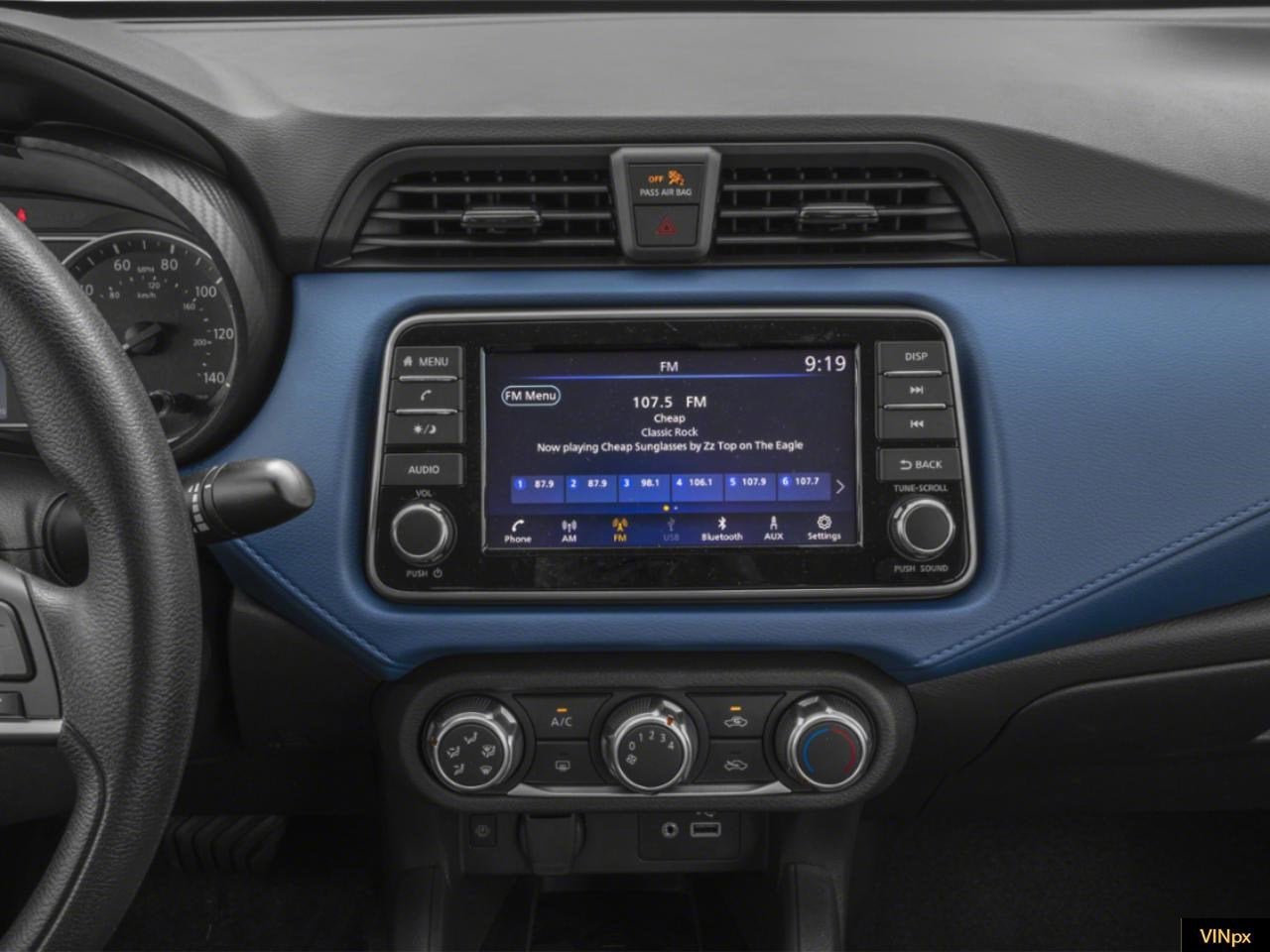 2025 Nissan Versa SV CVT