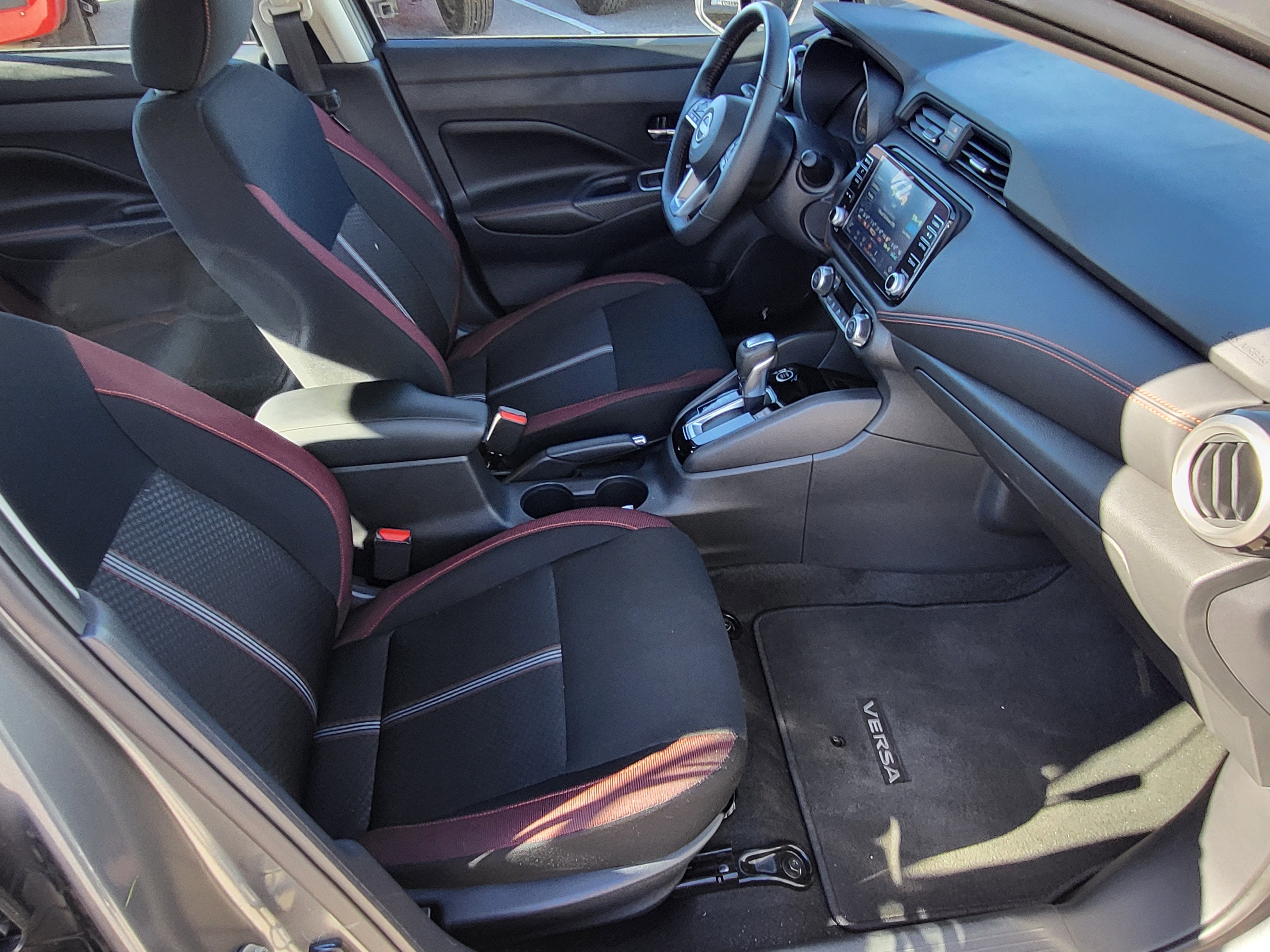 2025 Nissan Versa SR