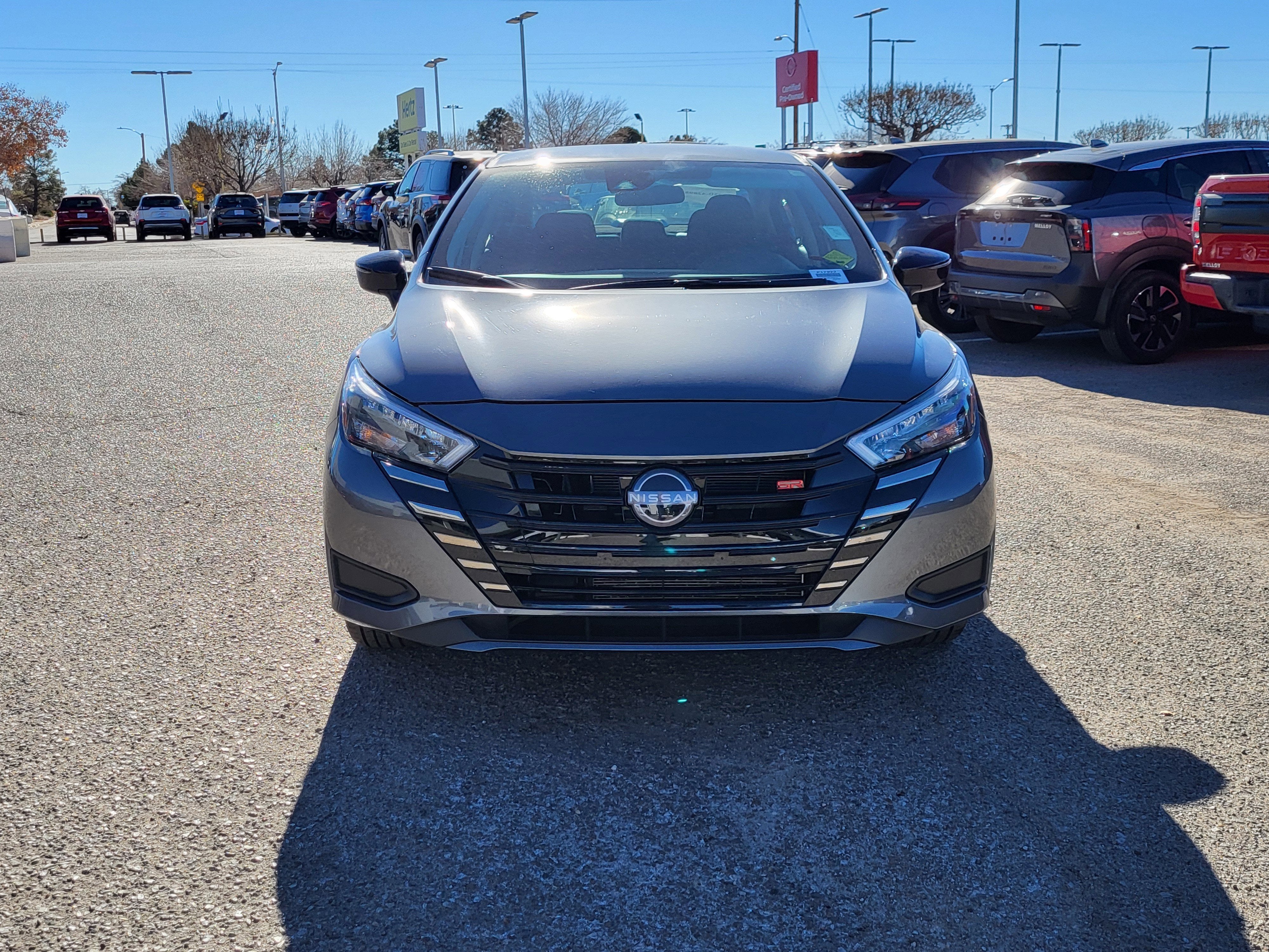 2025 Nissan Versa SR