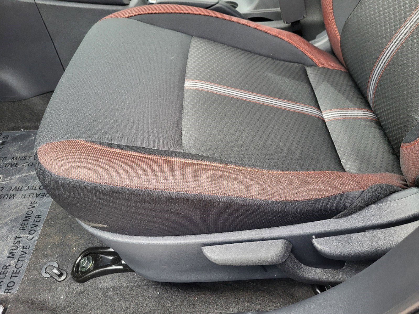 2025 Nissan Versa SR CVT