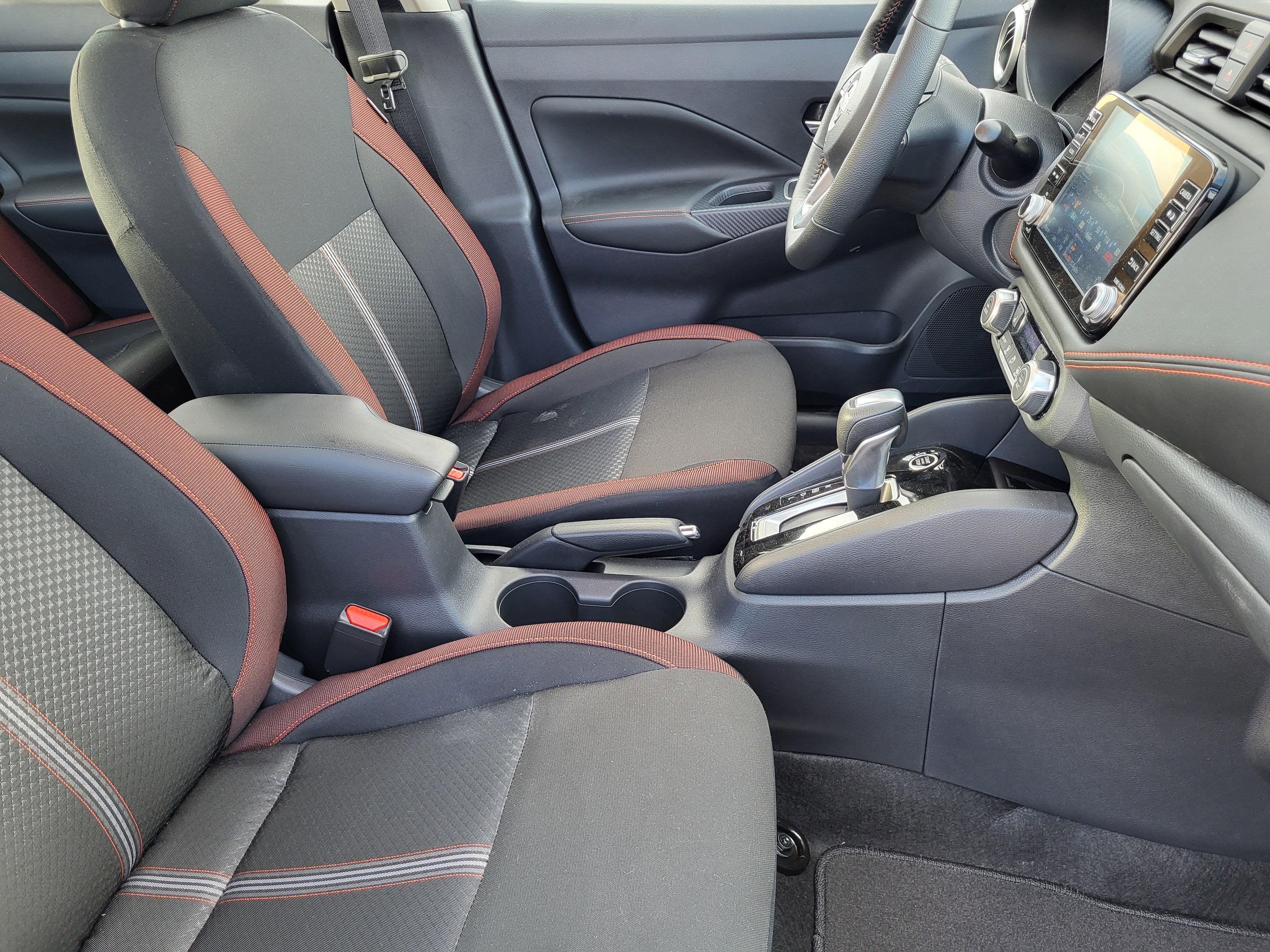 2025 Nissan Versa SR CVT