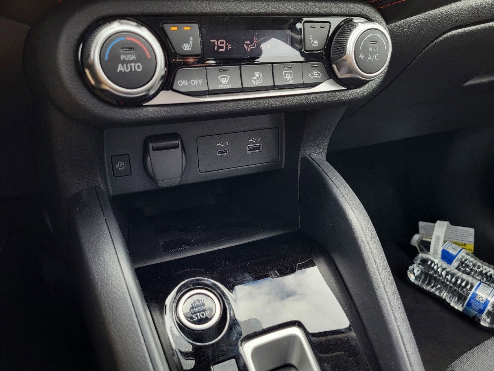 2025 Nissan Versa SR CVT