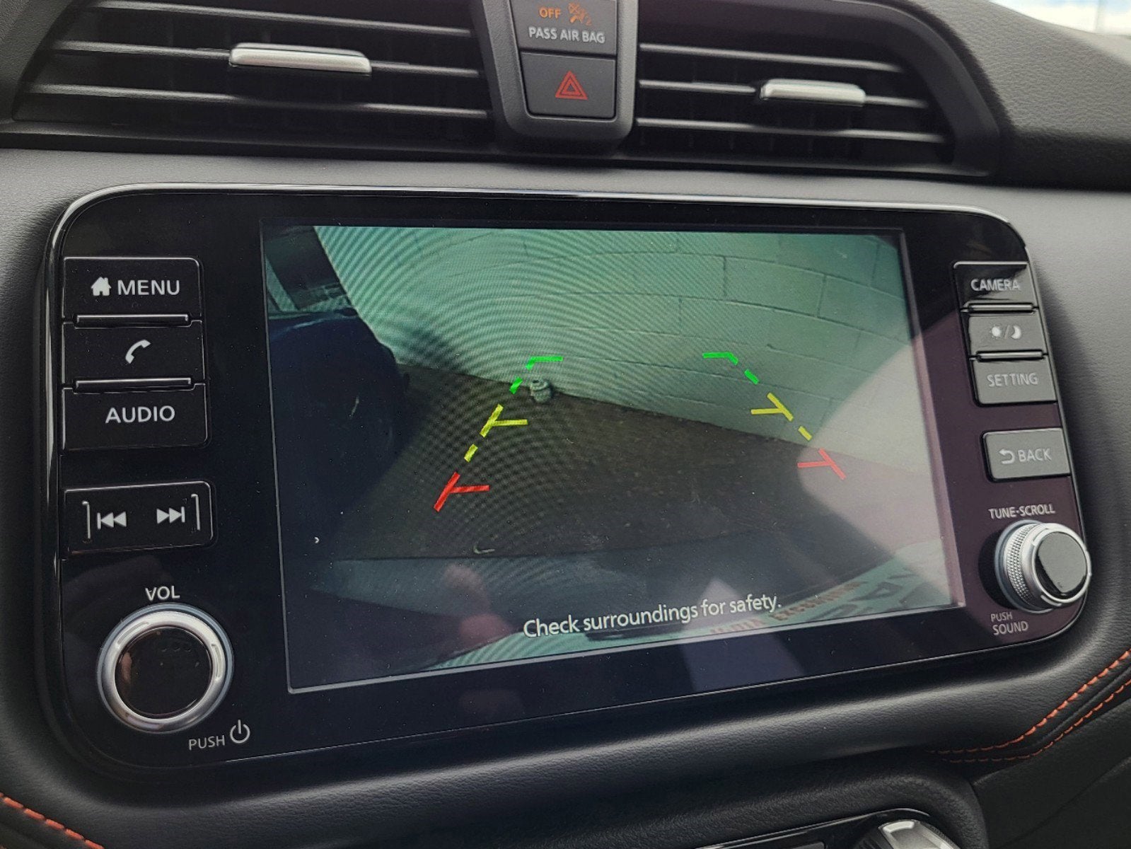 2025 Nissan Versa SR CVT