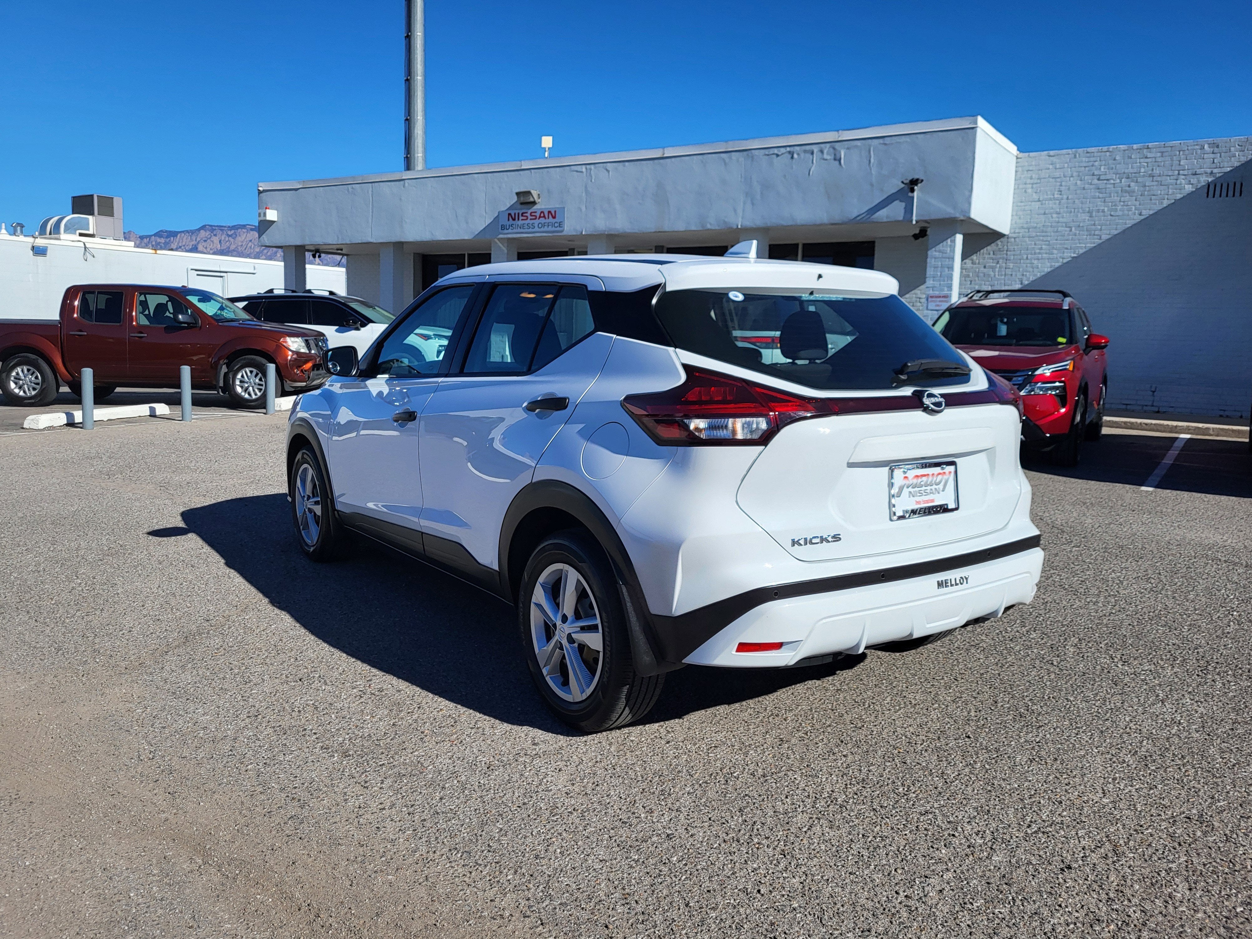 2023 Nissan Kicks S