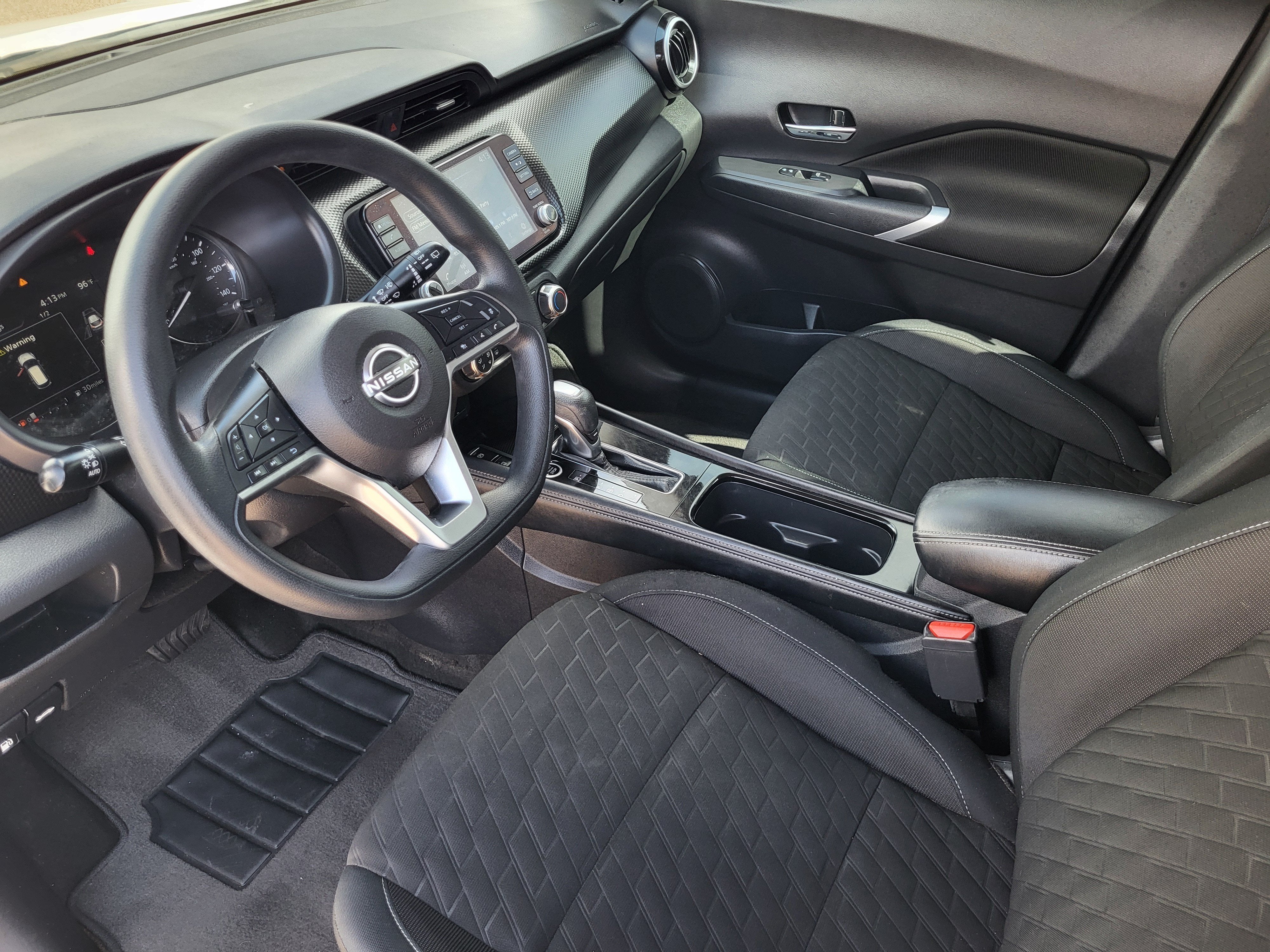2023 Nissan Kicks SV