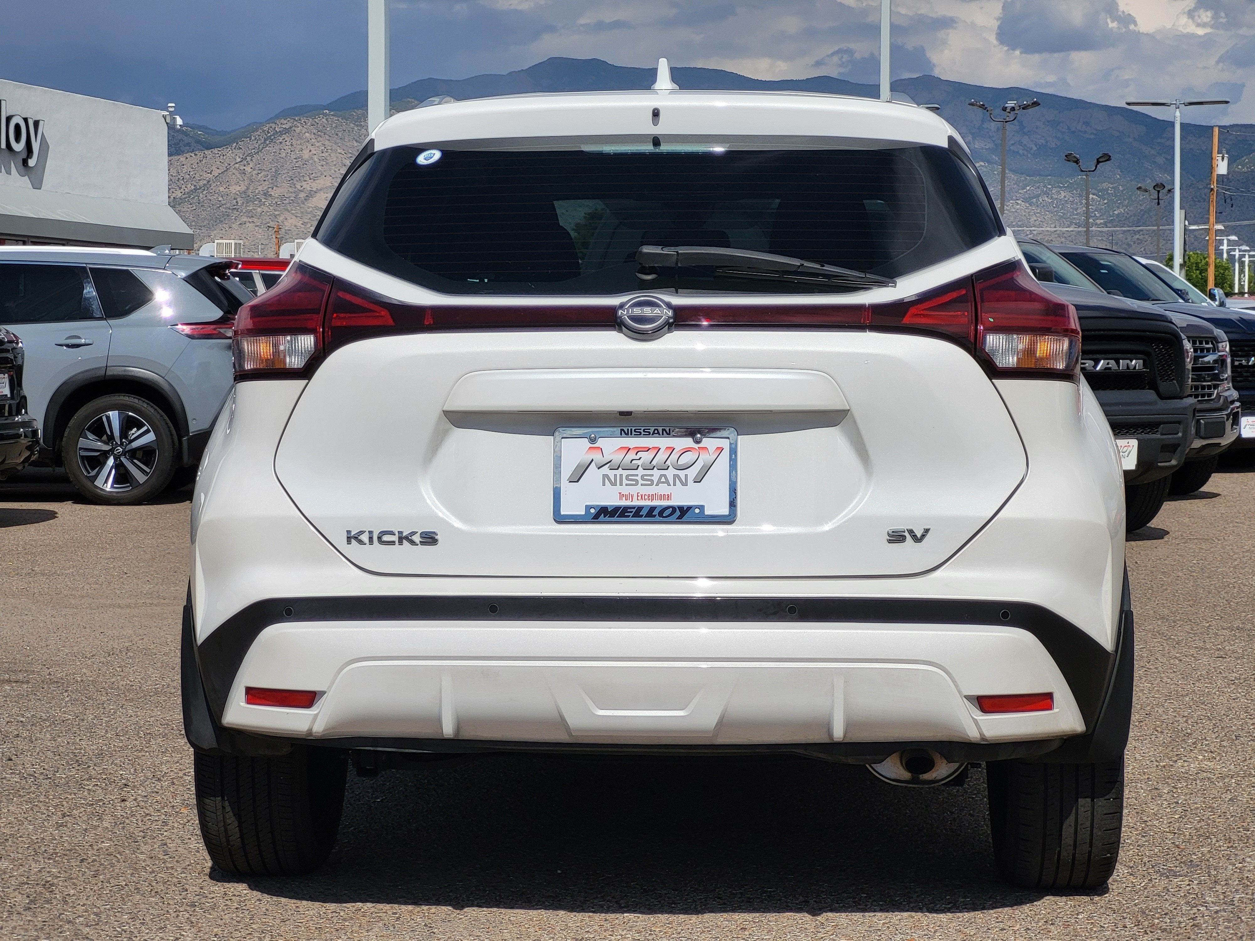 2023 Nissan Kicks SV