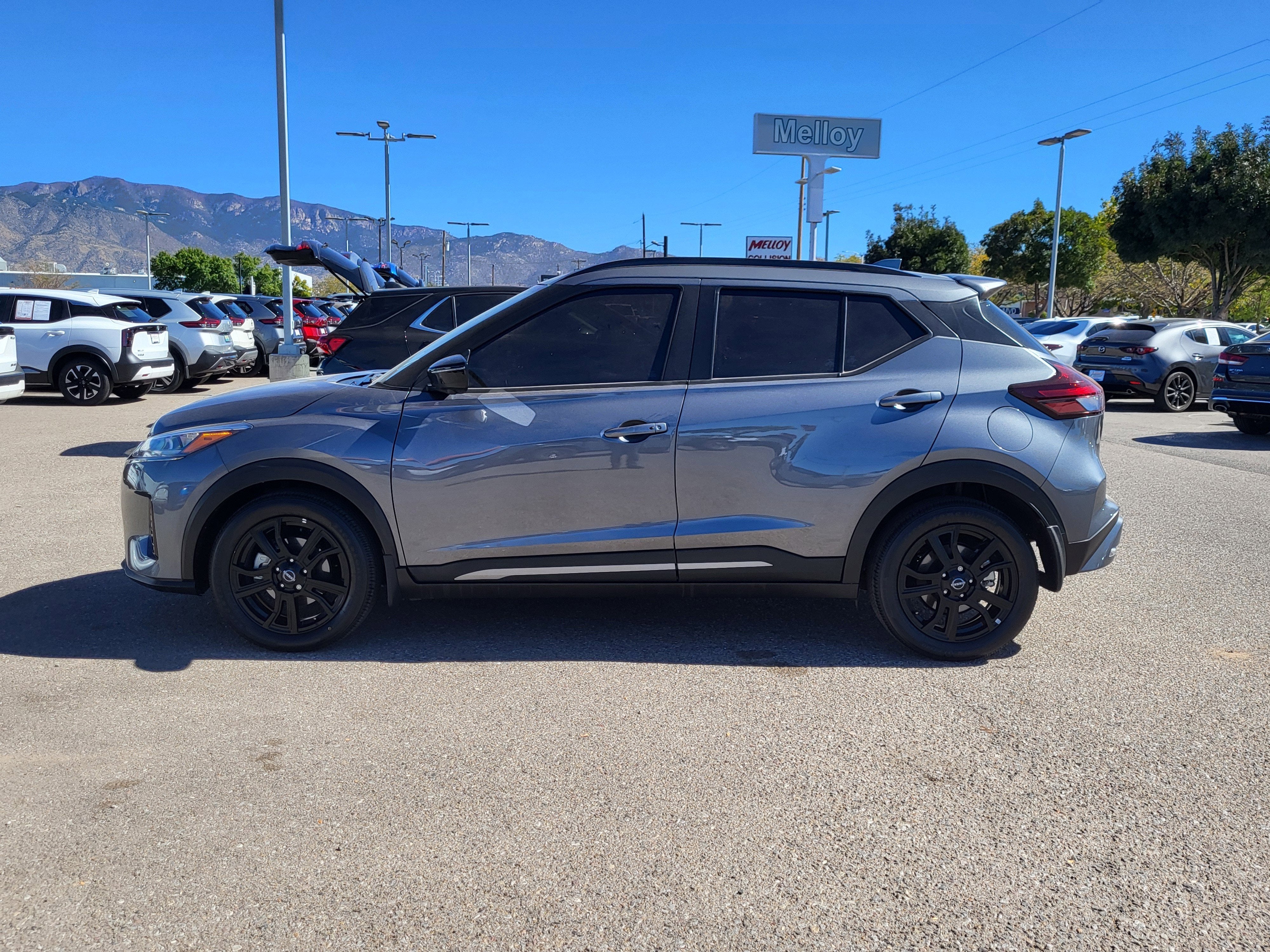2024 Nissan Kicks SR