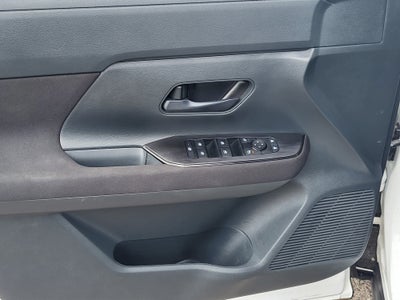 2025 Nissan Kicks S